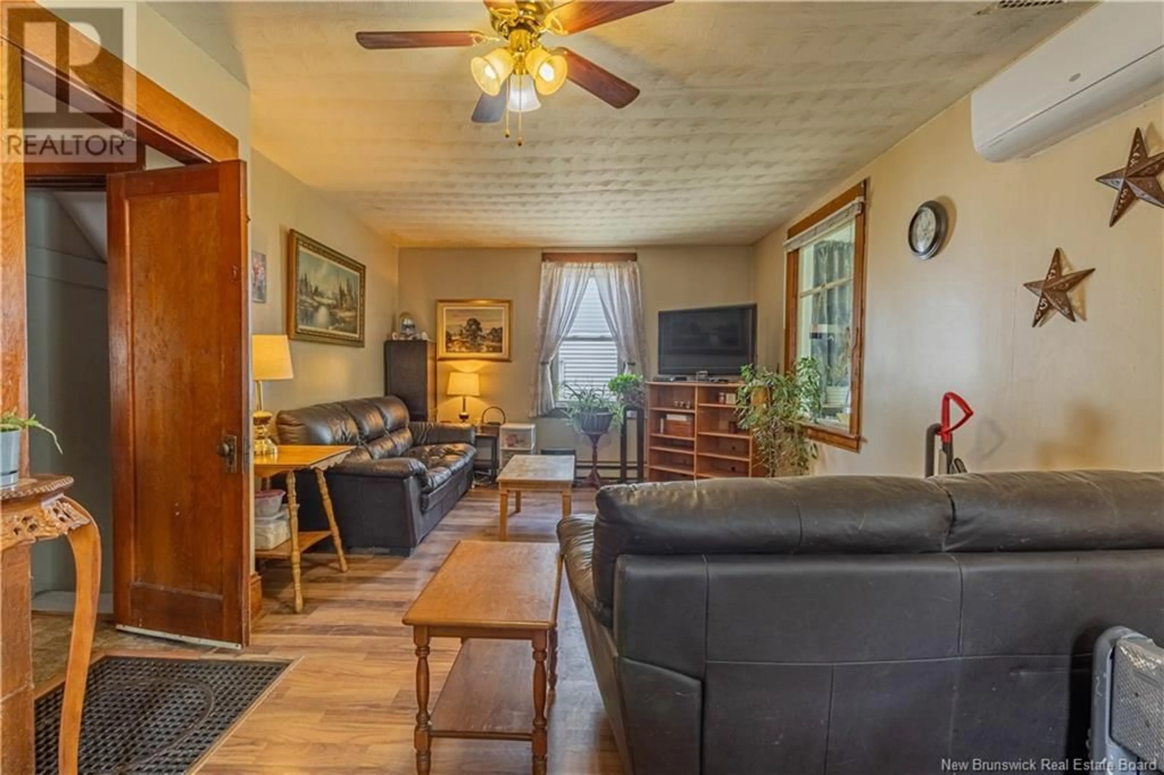 Living room with furniture, unknown for 1105 MAIN STREET, Sussex Corner New Brunswick E4E2Z9