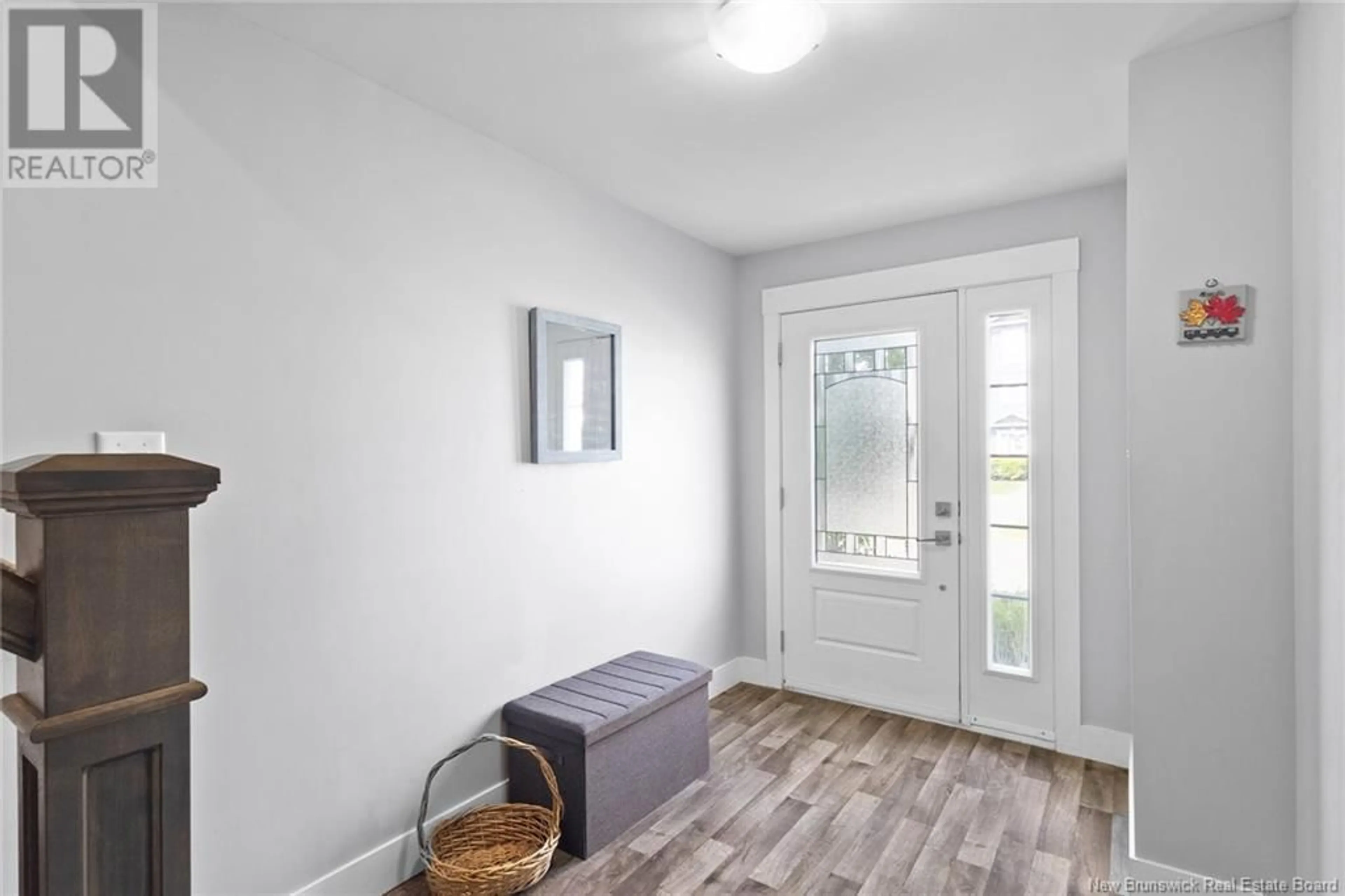 Indoor entryway for 108 MIA CIRCLE, Fredericton New Brunswick E3A7N5
