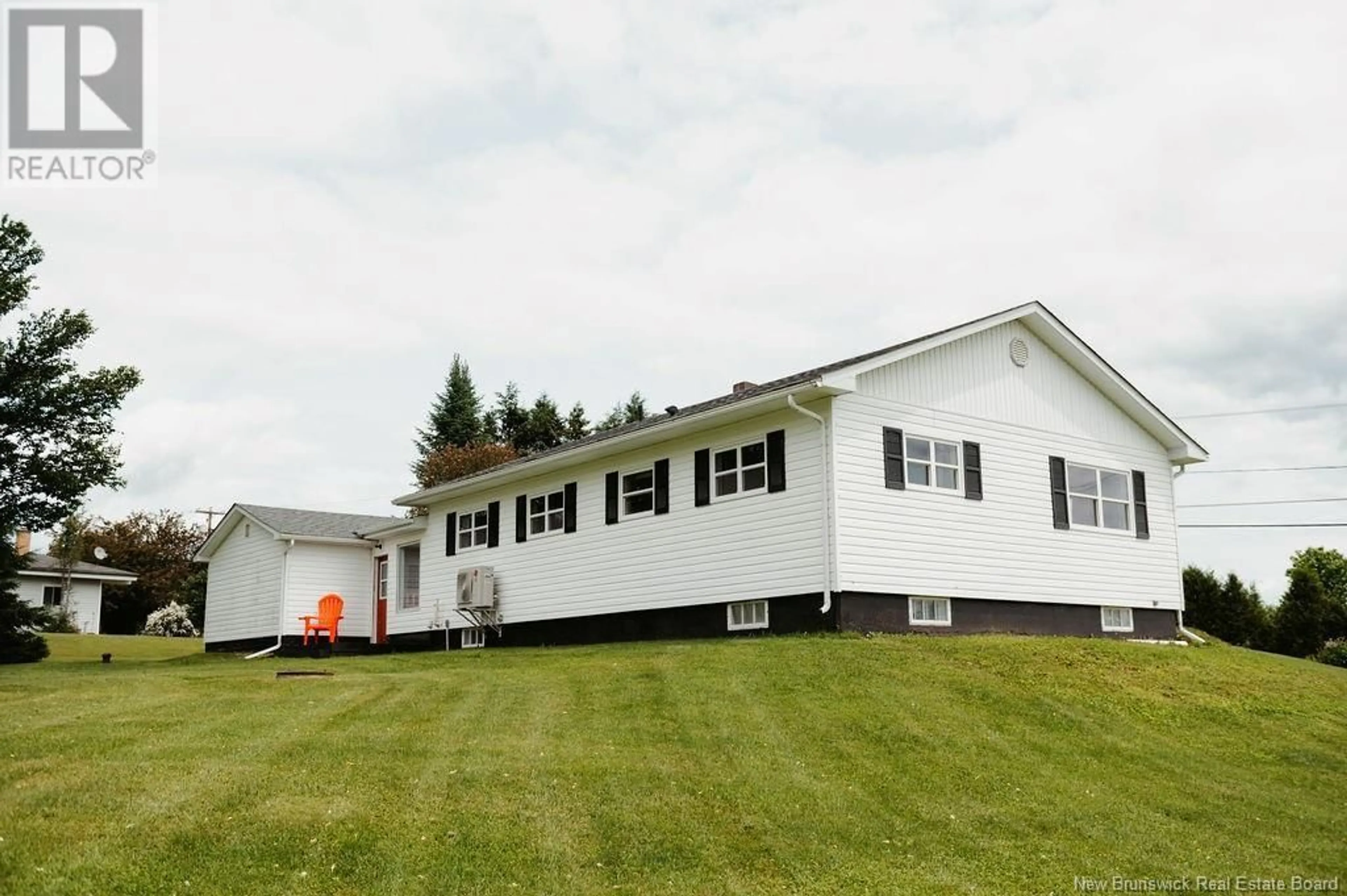 Home with vinyl exterior material, building for 3 MCELROY ROAD, Beechwood New Brunswick E7J1Y8