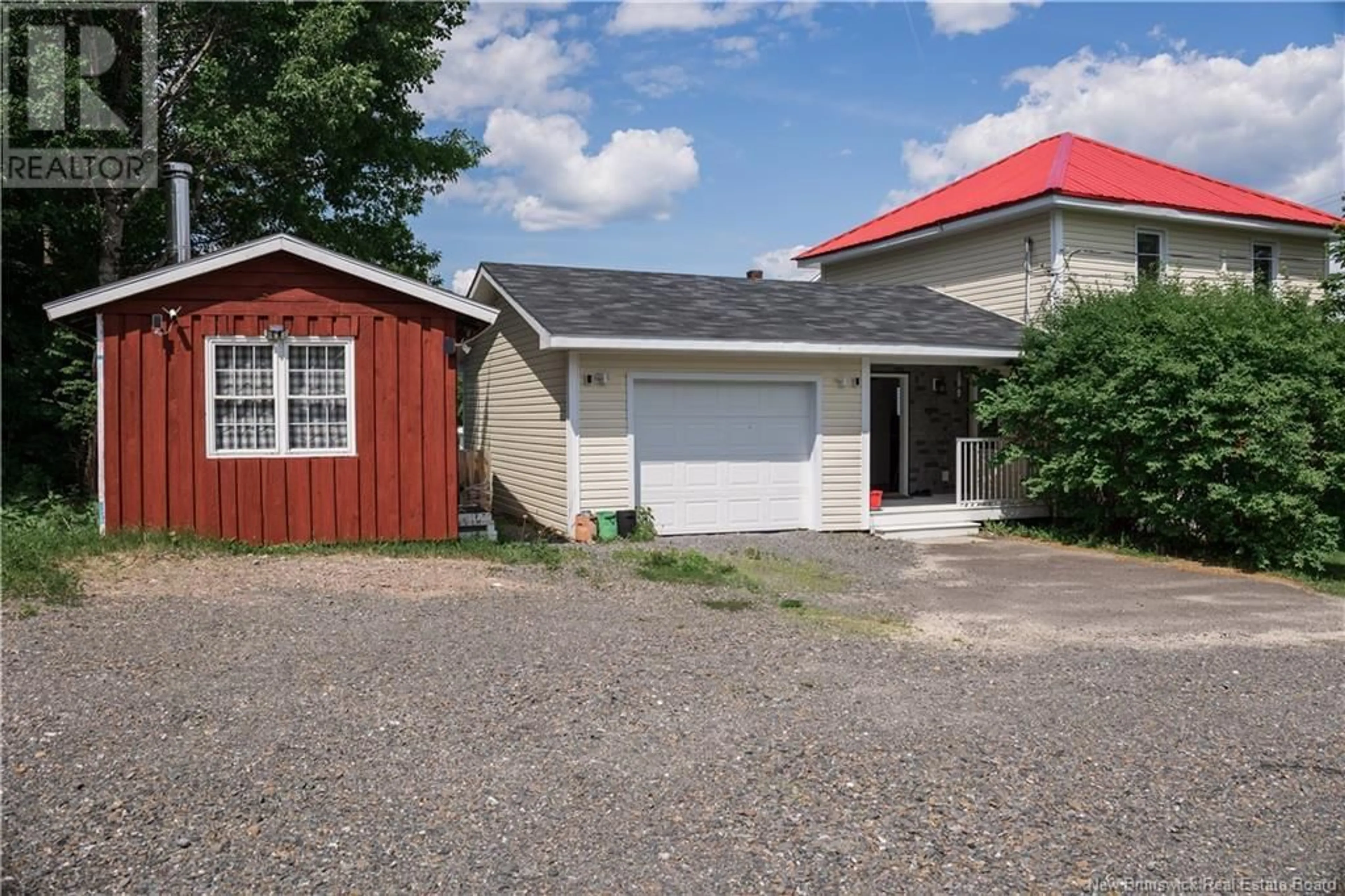 Home with vinyl exterior material, street for 15 VANCEBORO ROAD, McAdam New Brunswick E6J1Z3