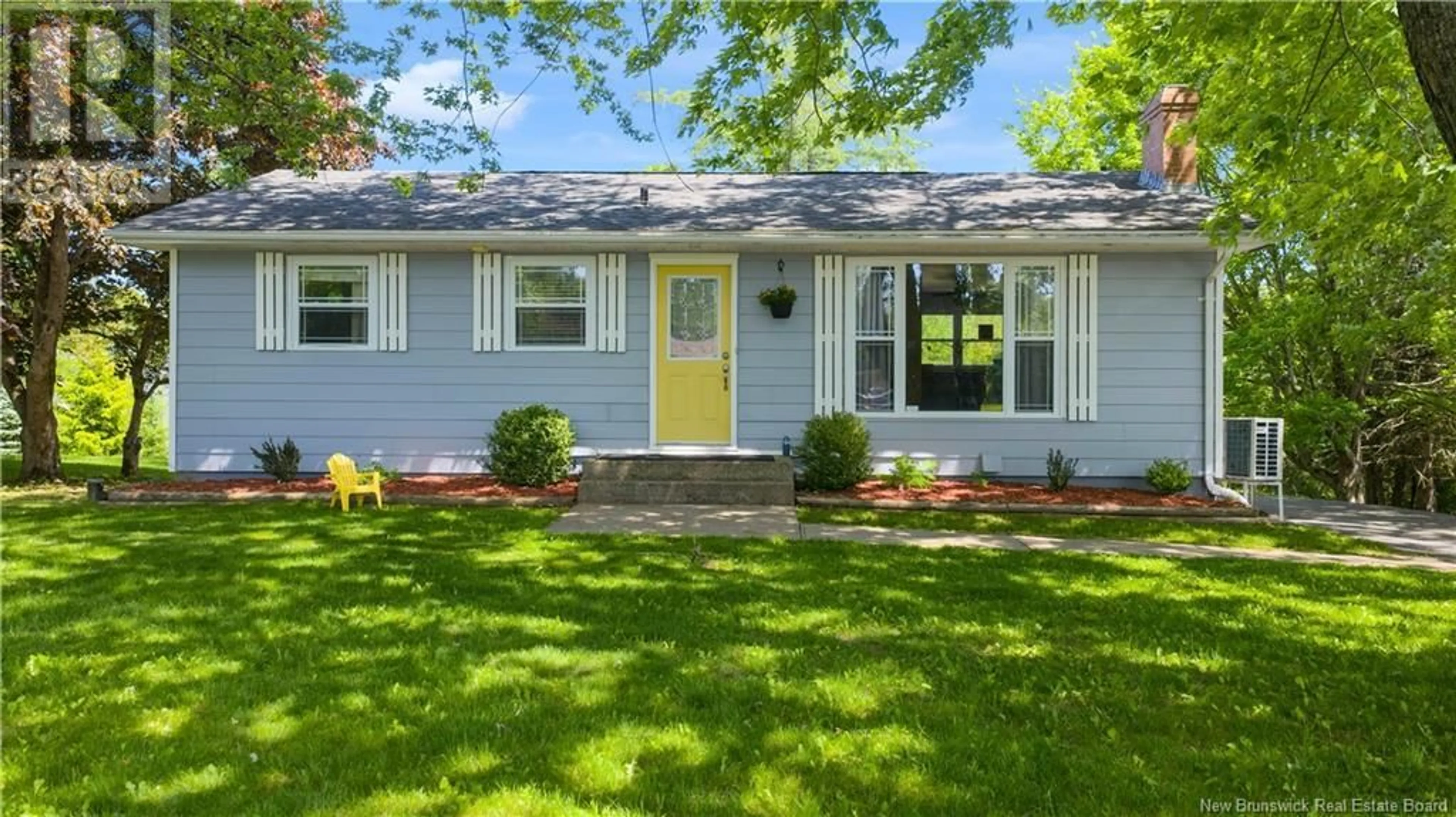 Home with vinyl exterior material, street for 25 TITUS CRESCENT, Quispamsis New Brunswick E2E1B9