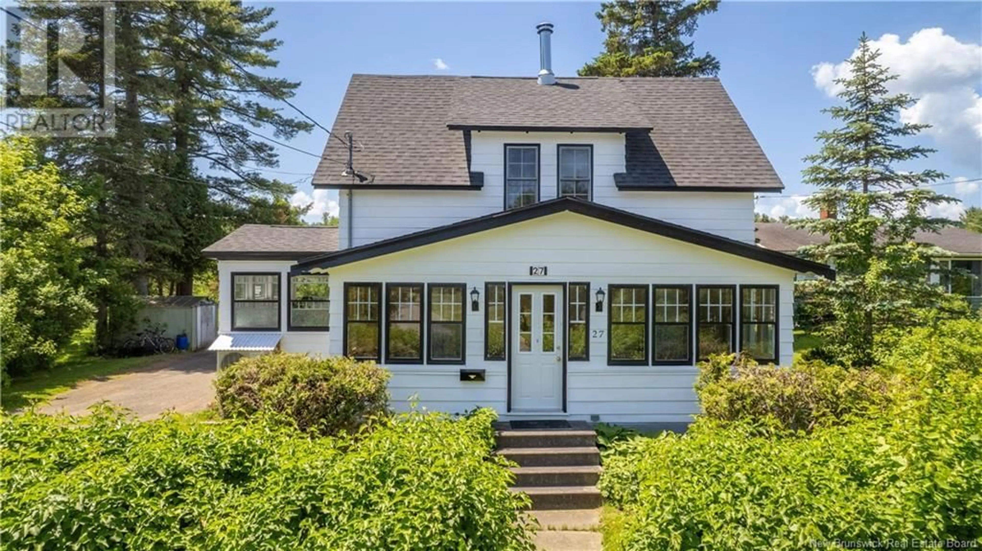 Home with vinyl exterior material, street for 27 WEST STREET, St. Stephen New Brunswick E3L1S3