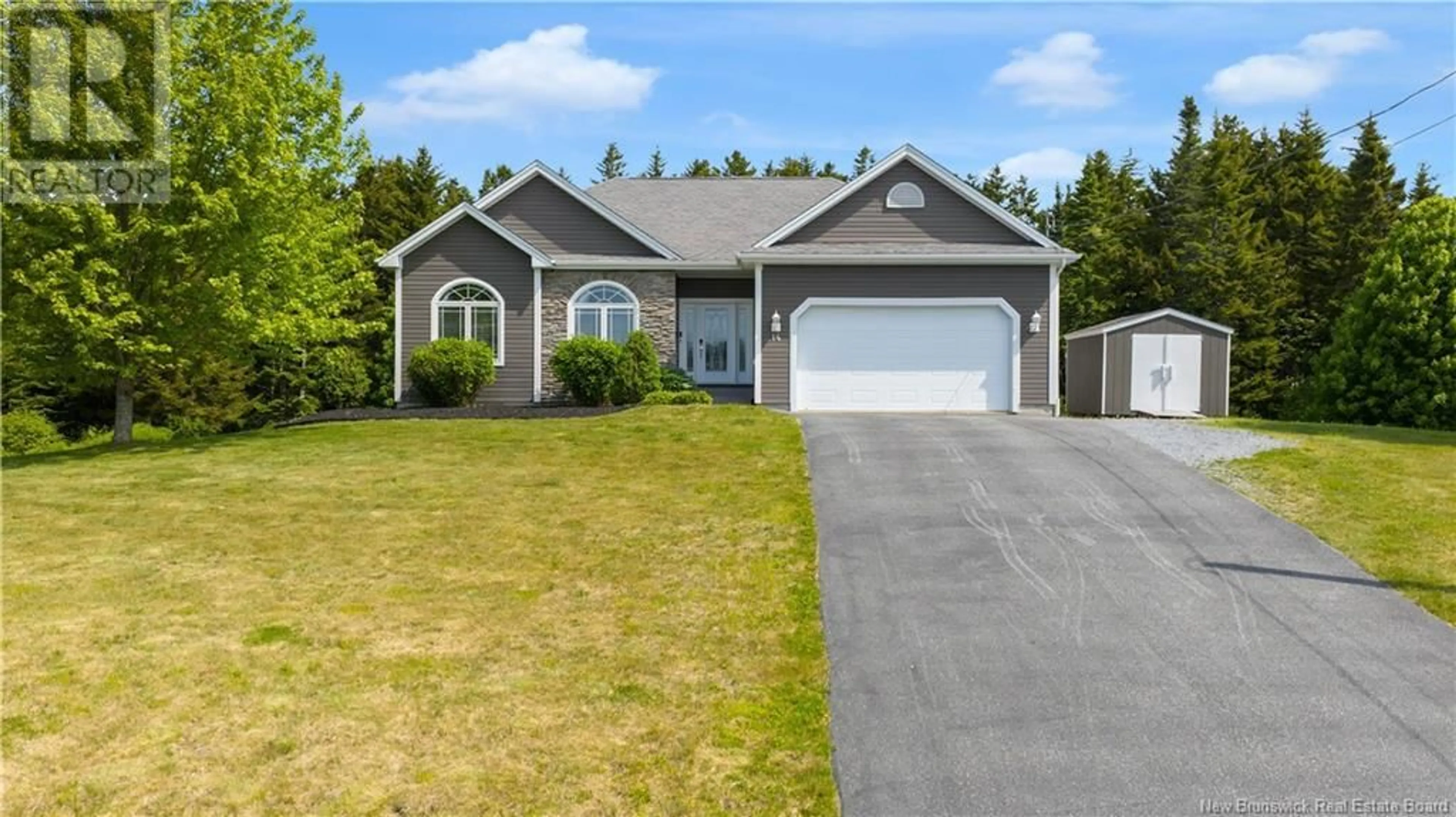 Home with vinyl exterior material, street for 14 MEREDITH AVENUE, Saint John New Brunswick E2K5C4