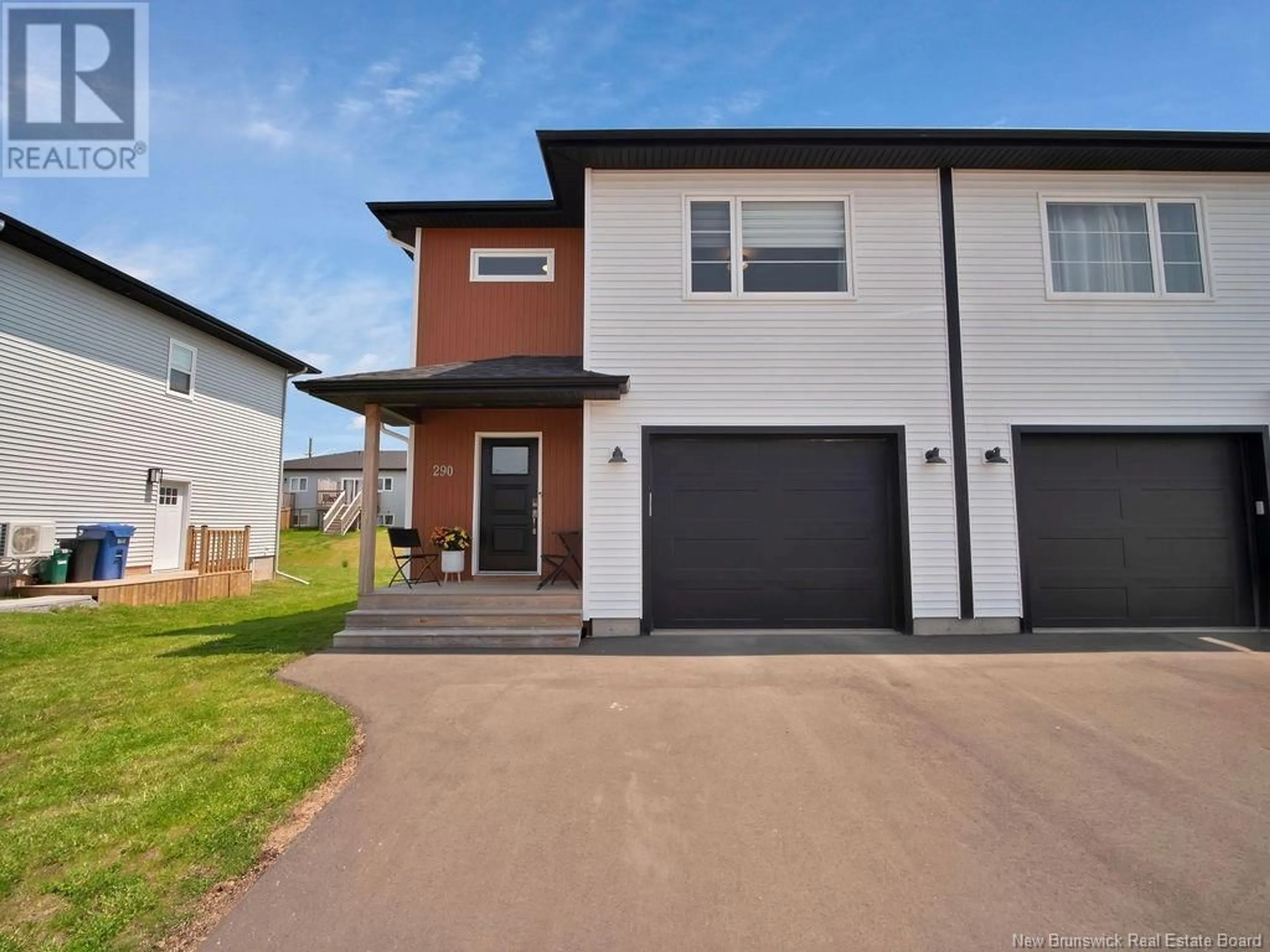 Unknown for 290 LORETTE, Dieppe New Brunswick E1A8J9