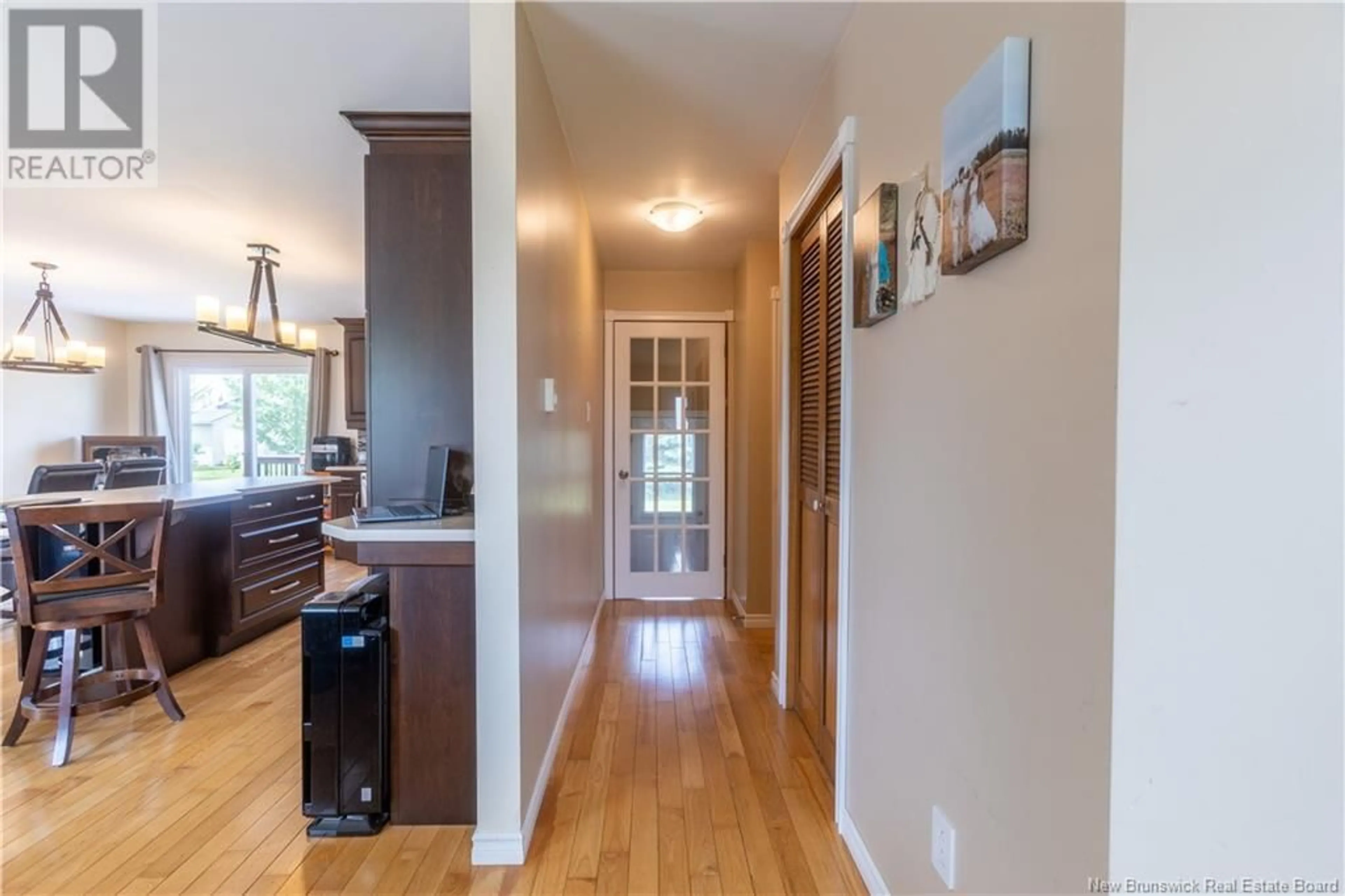Indoor entryway for 32 MORNINGSIDE DRIVE, Moncton New Brunswick E1G1N8