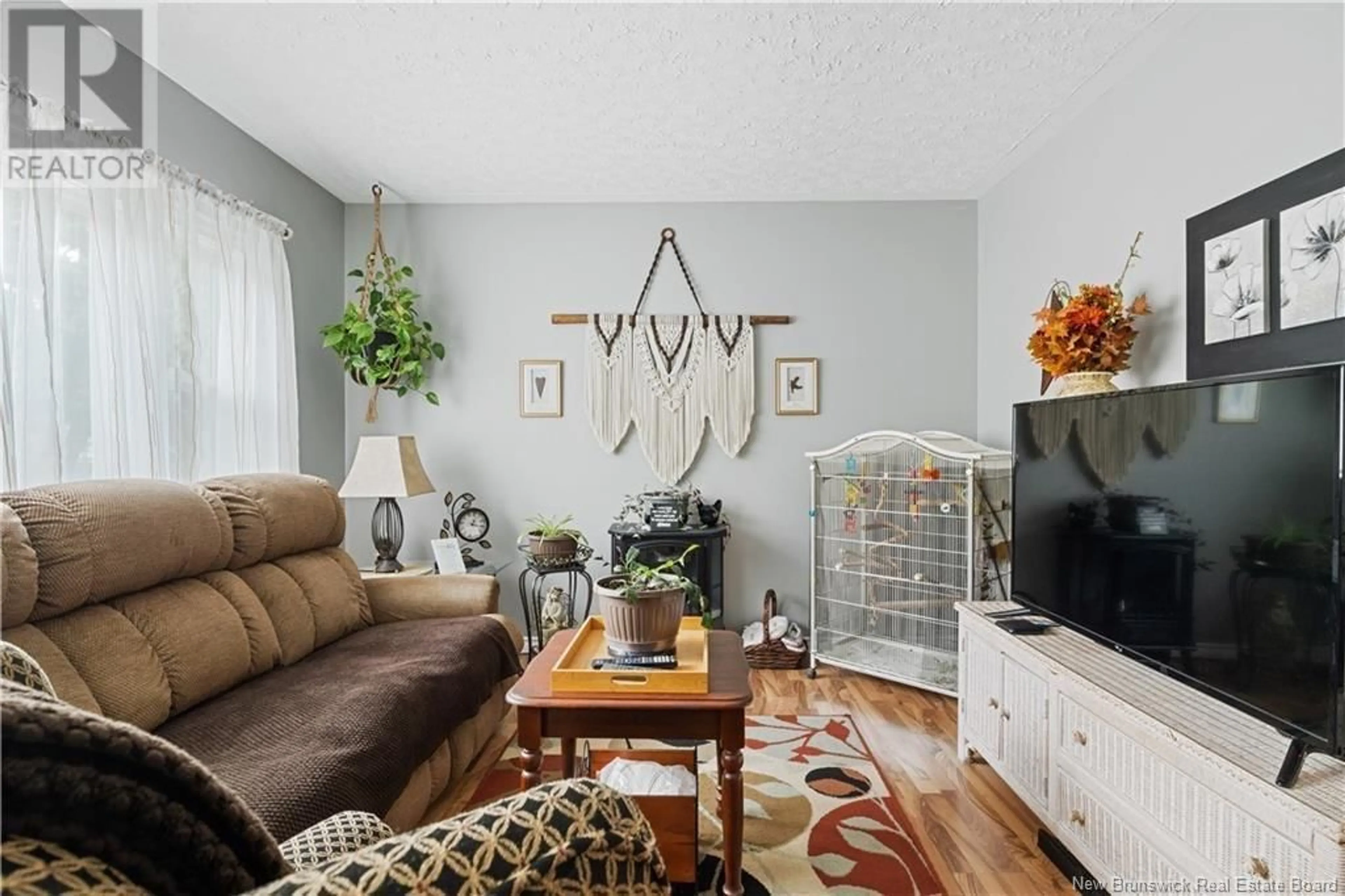 Living room with furniture, unknown for 271 WHITEPINE, Riverview New Brunswick E1B2X2