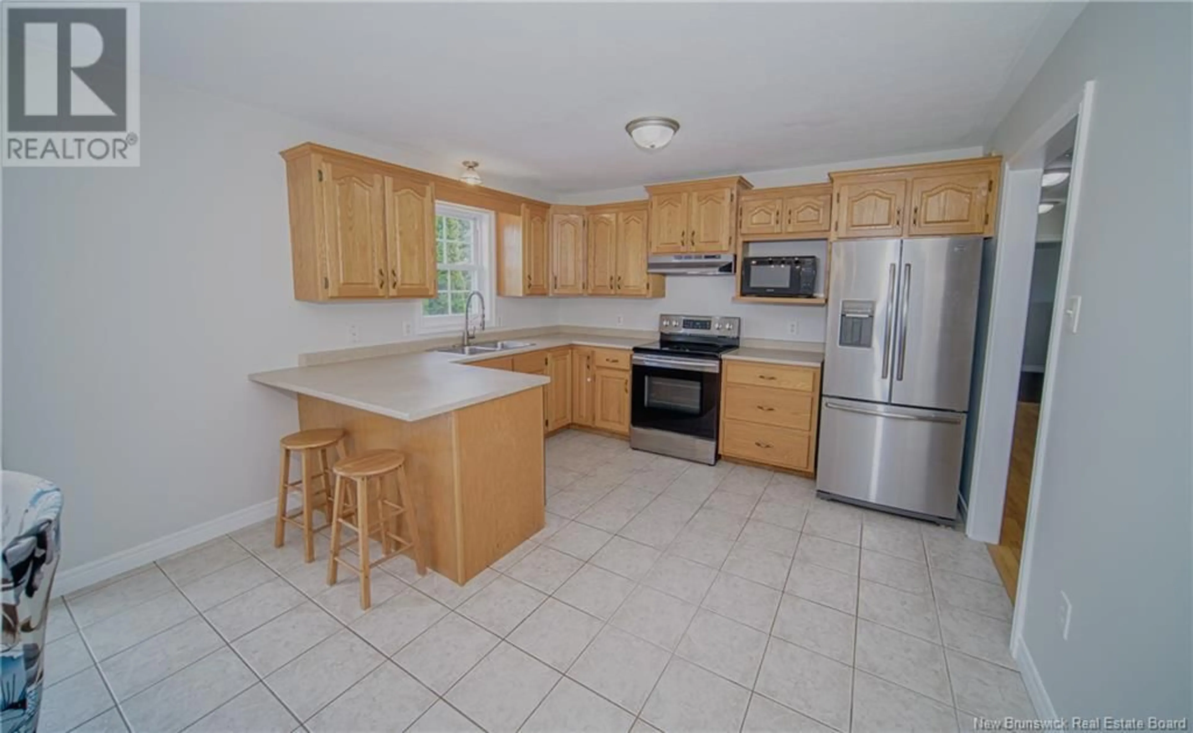 Standard kitchen, ceramic/tile floor for 38 RIPLEY STREET, Oromocto New Brunswick E2V3C7