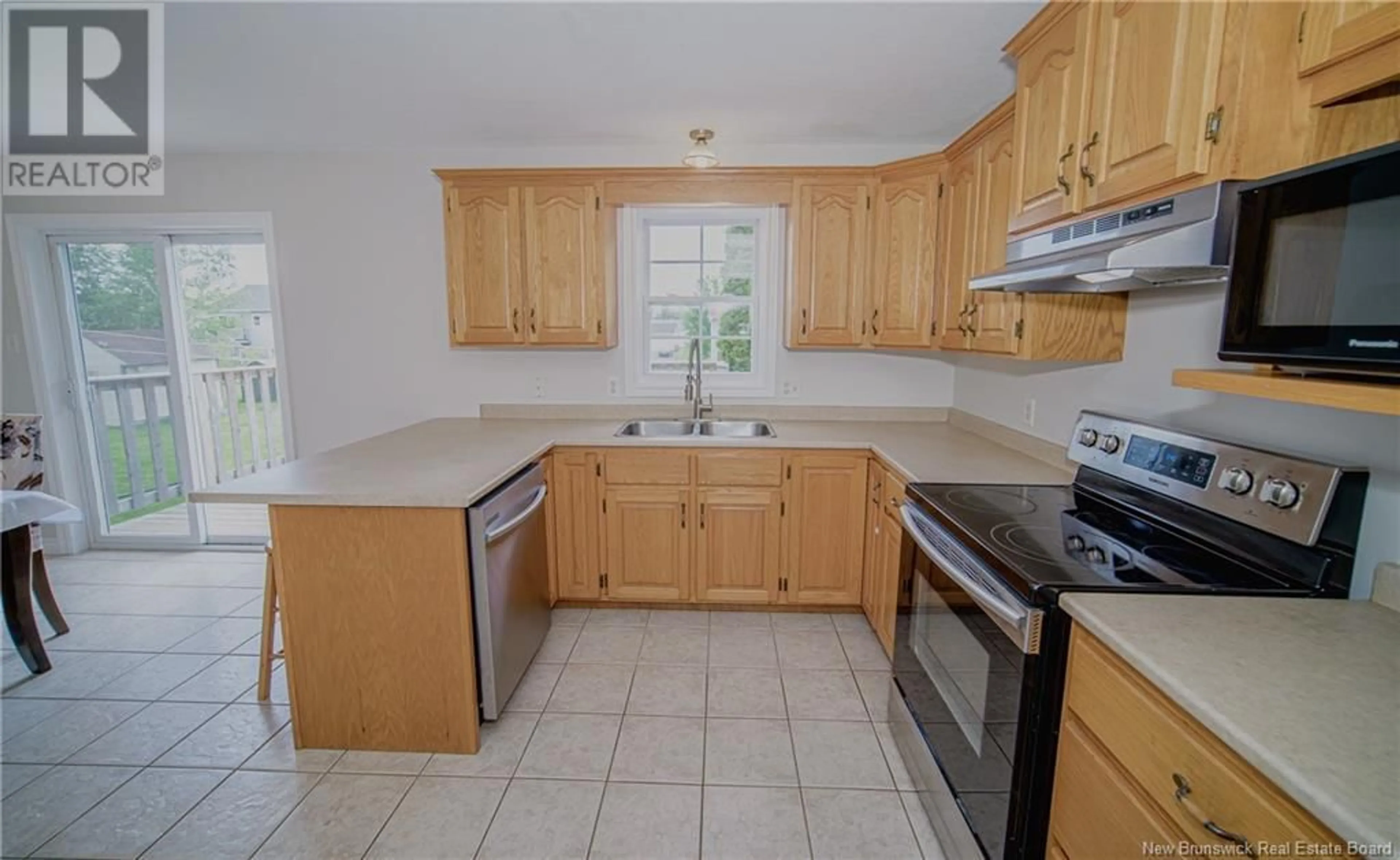 Standard kitchen, ceramic/tile floor for 38 RIPLEY STREET, Oromocto New Brunswick E2V3C7