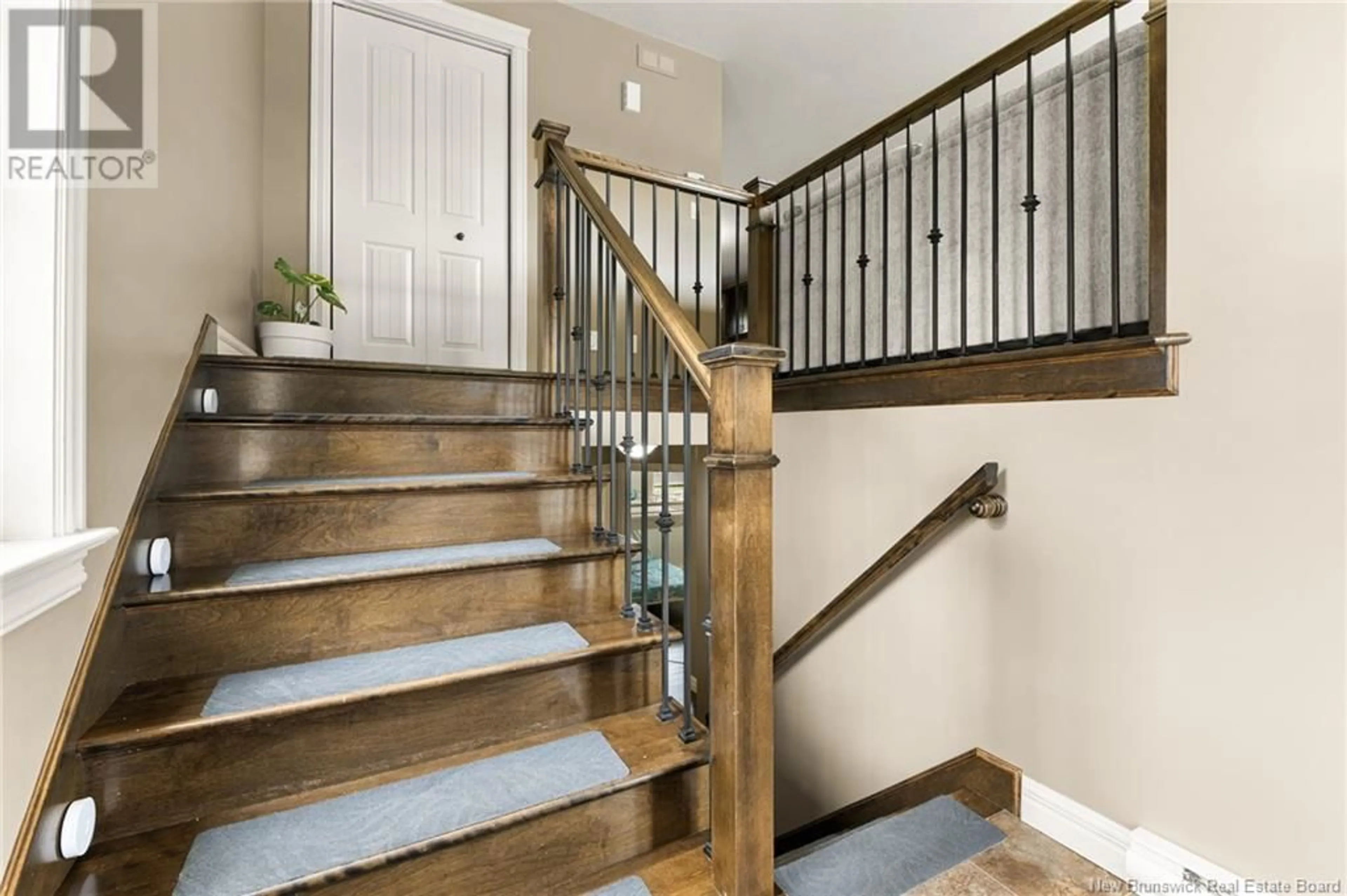Stairs for 175 LORETTE STREET, Dieppe New Brunswick E1A2E8
