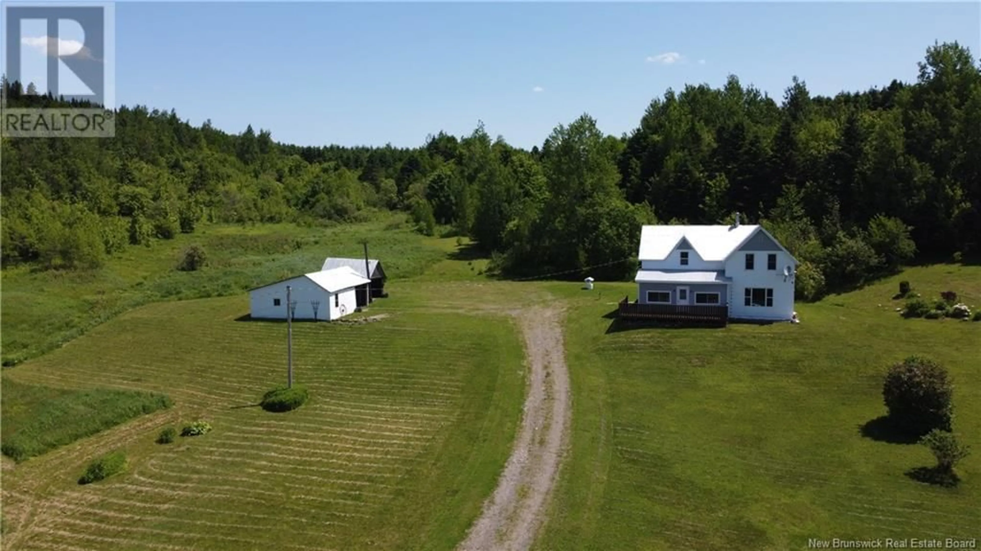 A pic from outside/outdoor area/front of a property/back of a property/a pic from drone, mountain view for 389 EAST KNOWLESVILLE ROAD, Knowlesville New Brunswick E7L1M5