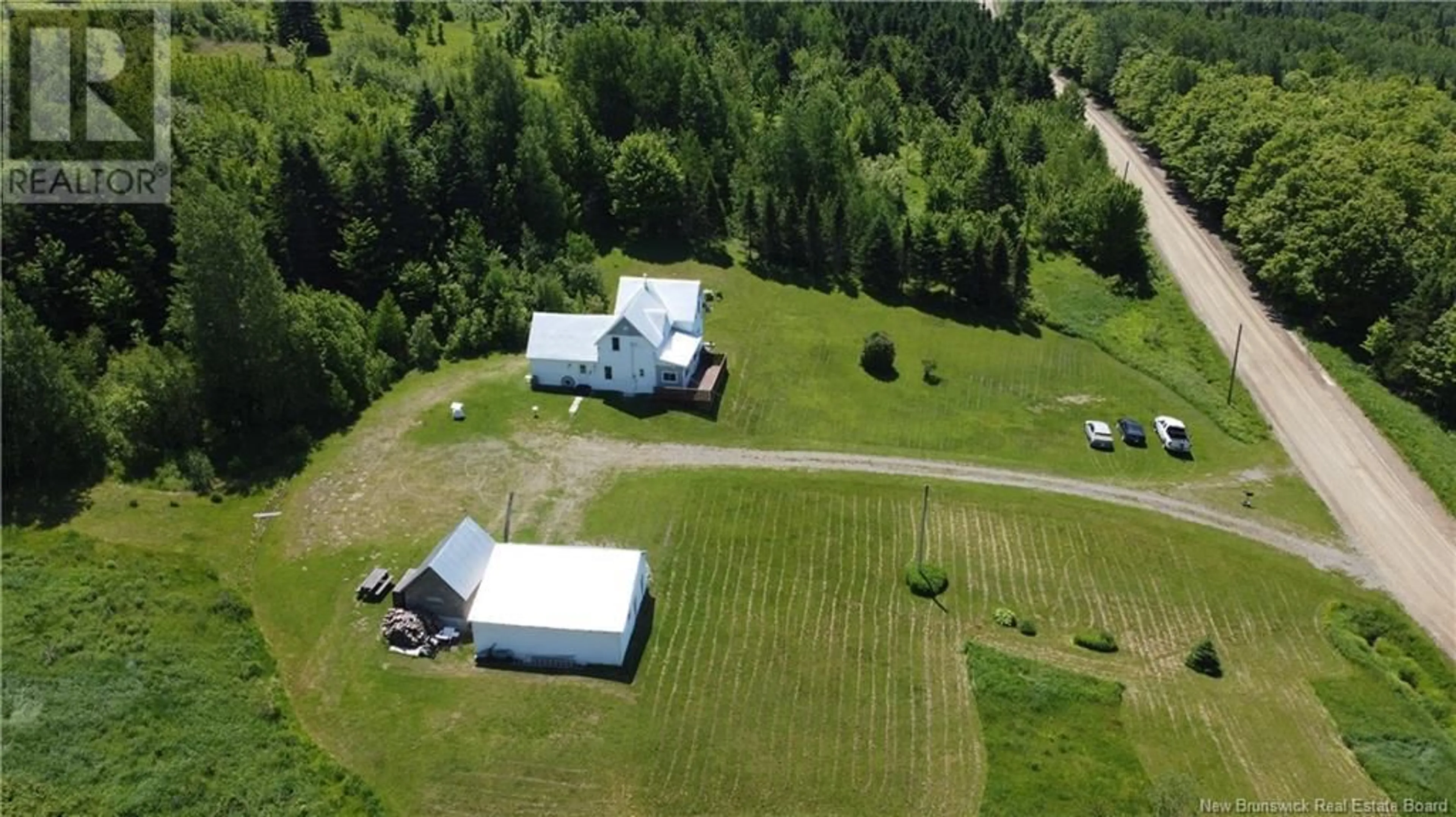 A pic from outside/outdoor area/front of a property/back of a property/a pic from drone, mountain view for 389 EAST KNOWLESVILLE ROAD, Knowlesville New Brunswick E7L1M5