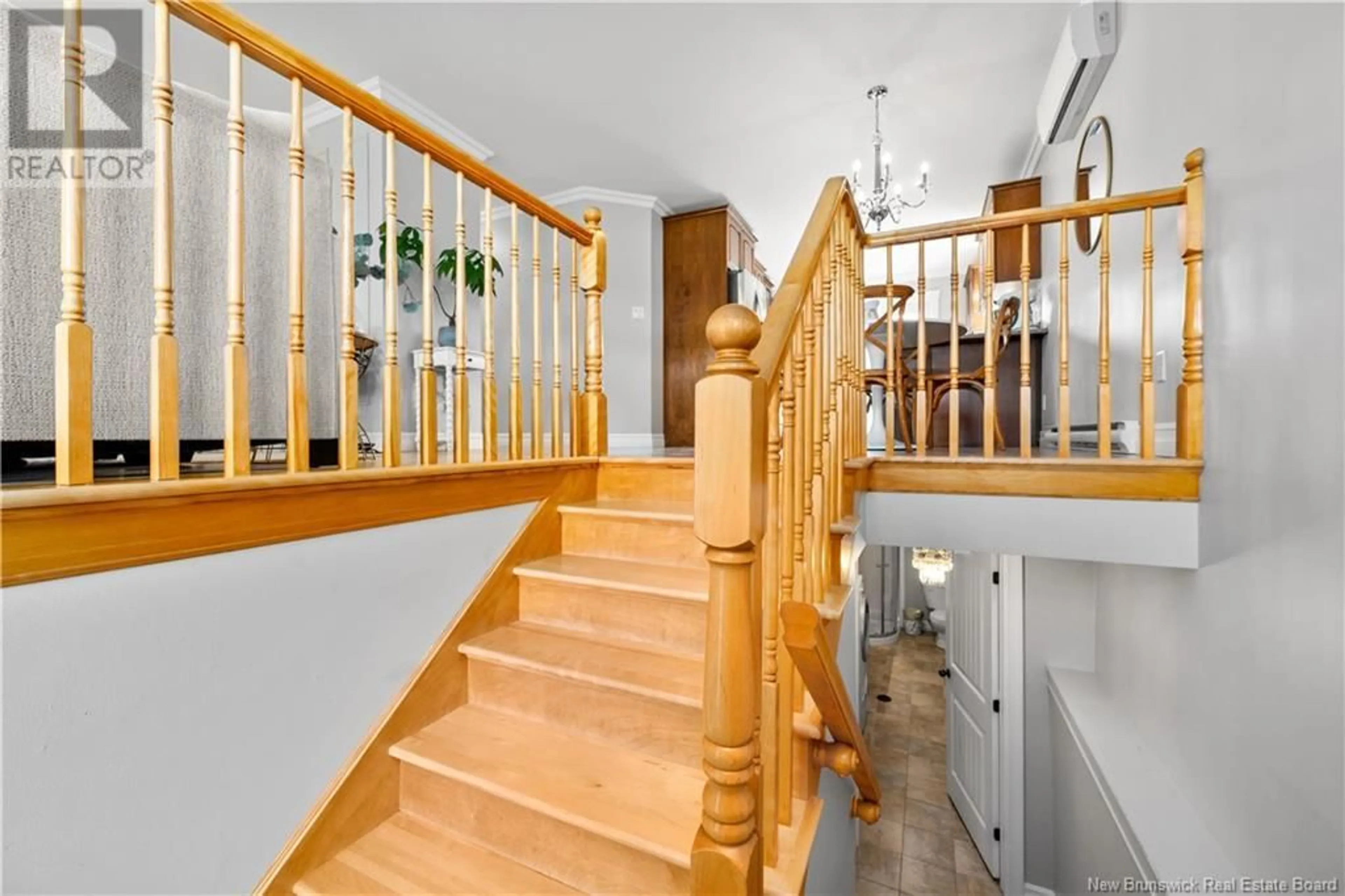 Indoor foyer for 10 DU MOULIN, Dieppe New Brunswick E1A0N9