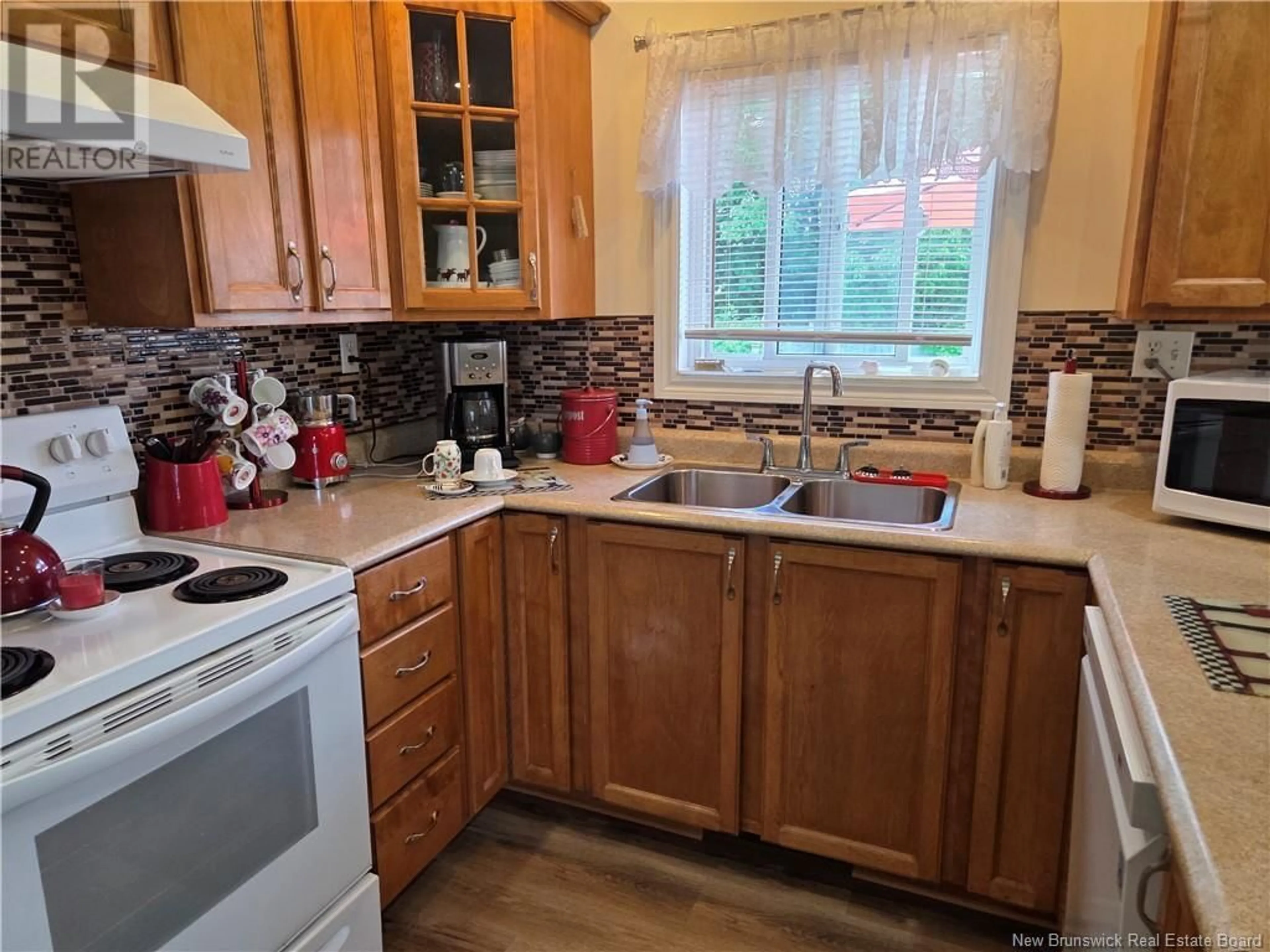 Standard kitchen, unknown for 80 KILLAM DRIVE, Moncton New Brunswick E1C3R5