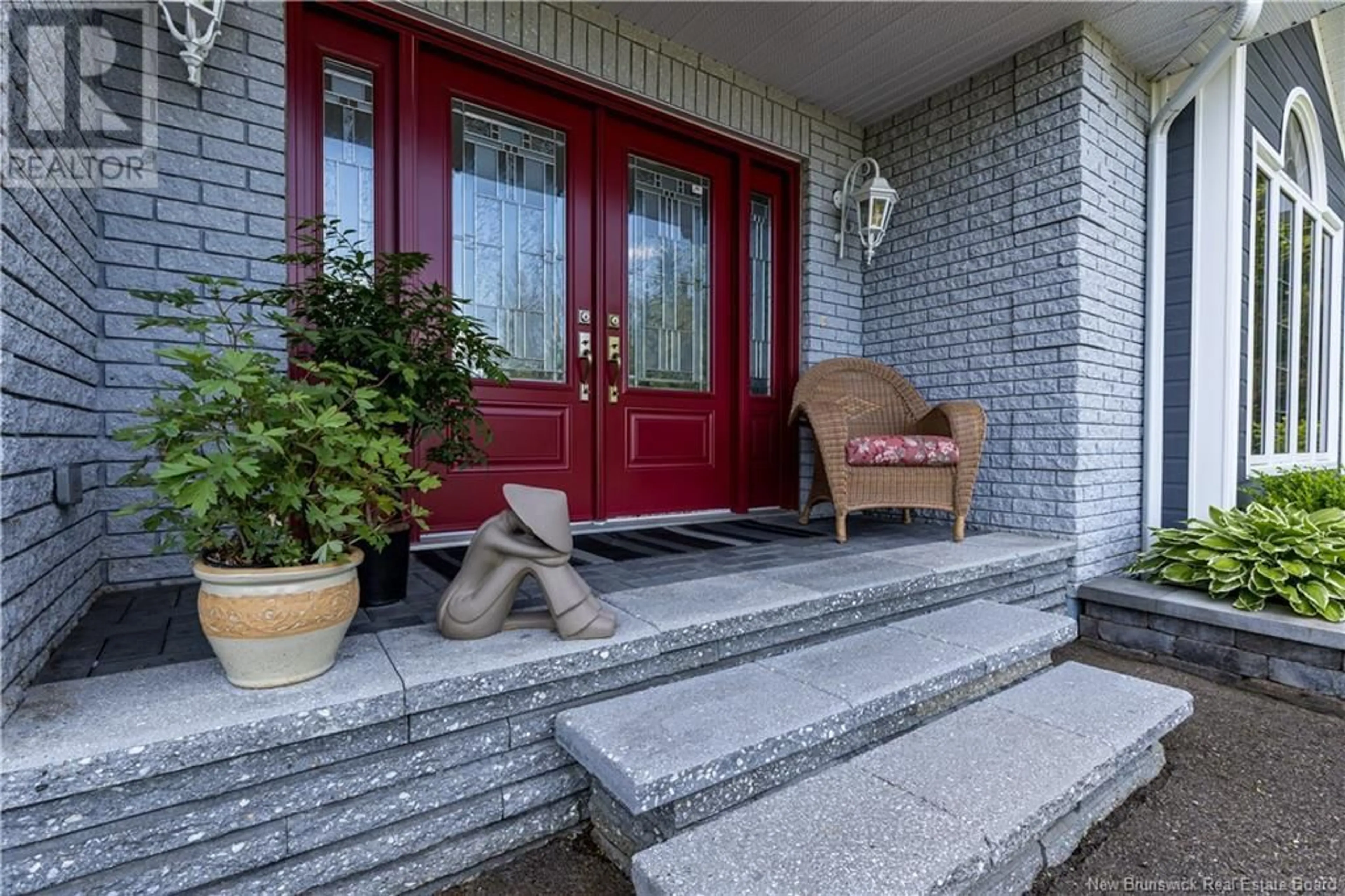 Indoor entryway for 288 PIRIE STREET, Grand-Sault/Grand Falls New Brunswick E3Z2X9