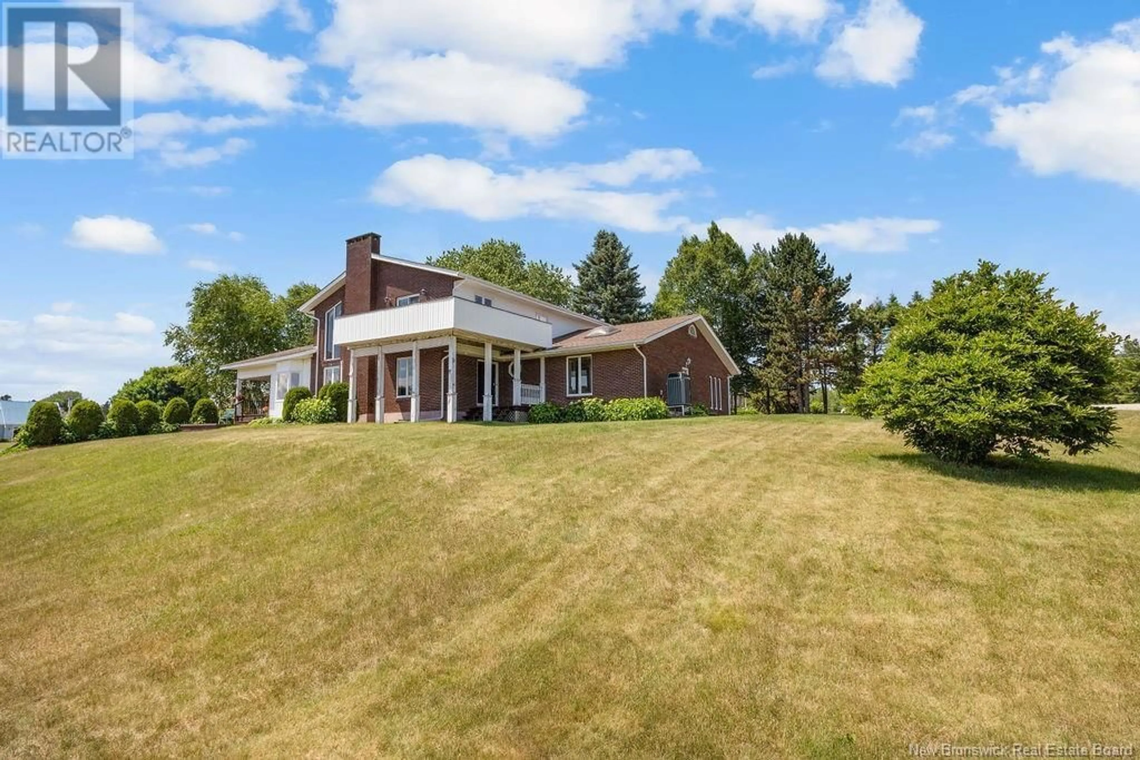 A pic from outside/outdoor area/front of a property/back of a property/a pic from drone, unknown for 3 RIVER DRIVE, Miramichi New Brunswick E1V5M8