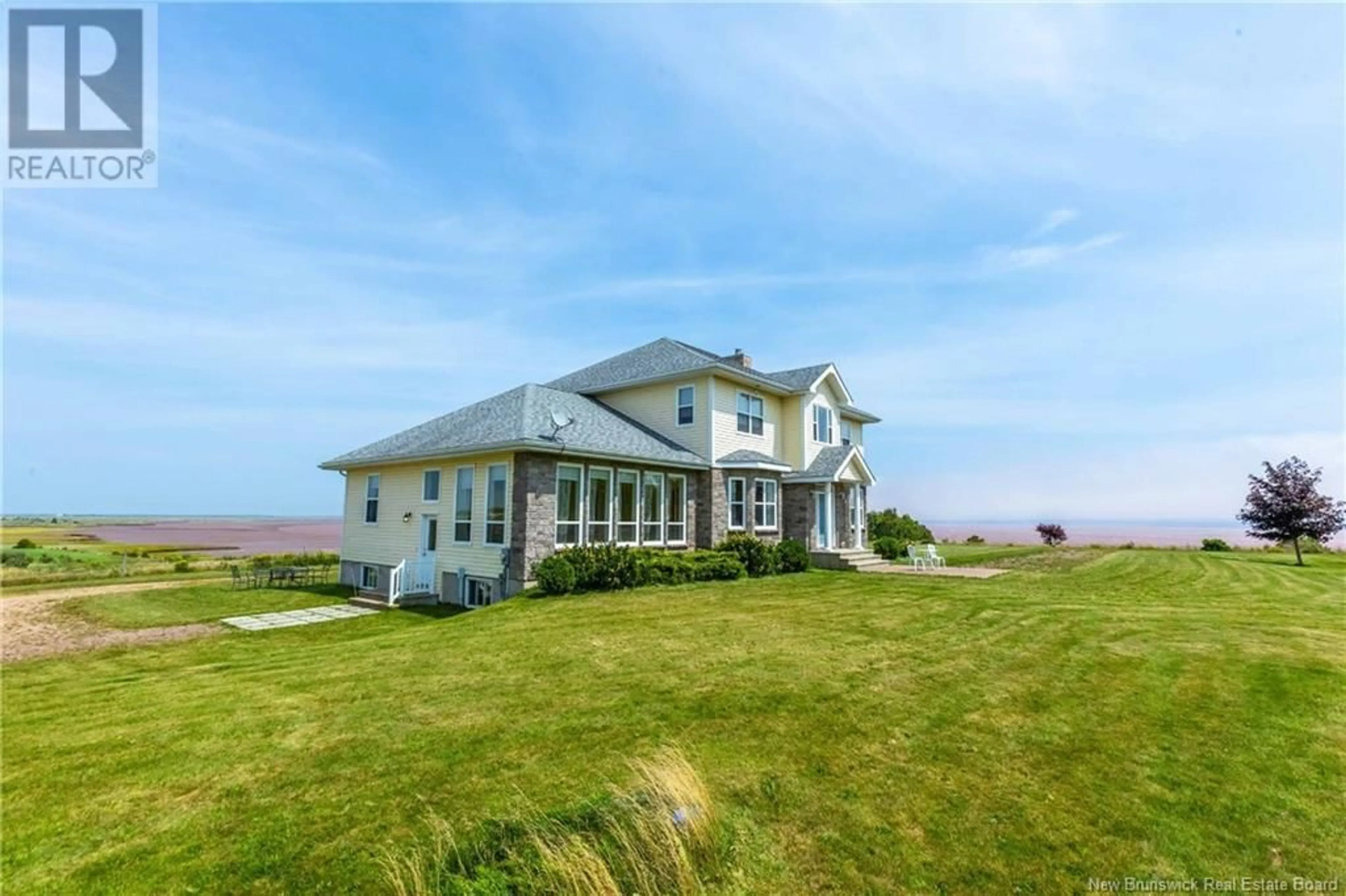 A pic from outside/outdoor area/front of a property/back of a property/a pic from drone, water/lake/river/ocean view for 40 READE QUARRY, Wood Point New Brunswick E4L2K1