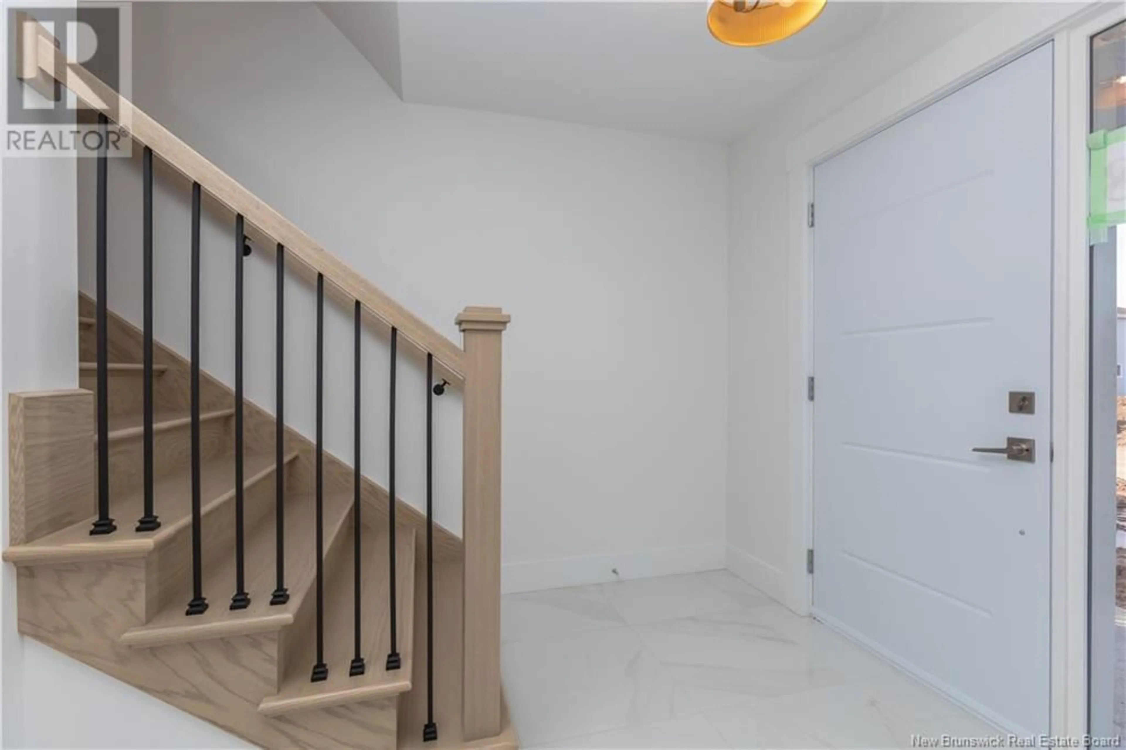 Indoor foyer for 148 ASHLAND CRESCENT, Riverview New Brunswick E1B0X6