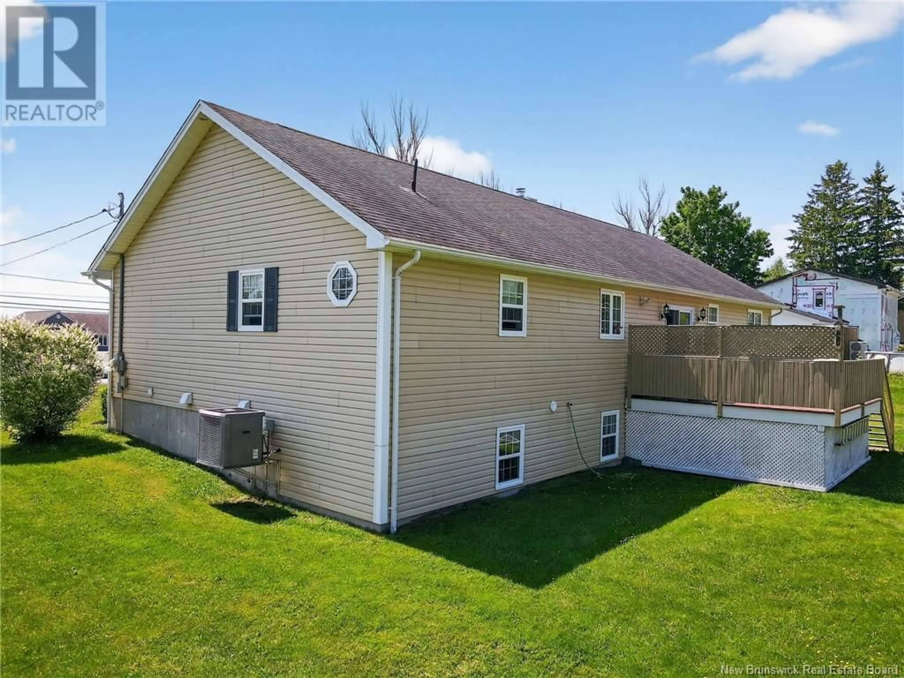 Home with vinyl exterior material, unknown for 1076 ROUTE 515, Bouctouche Cove New Brunswick E4S4J8