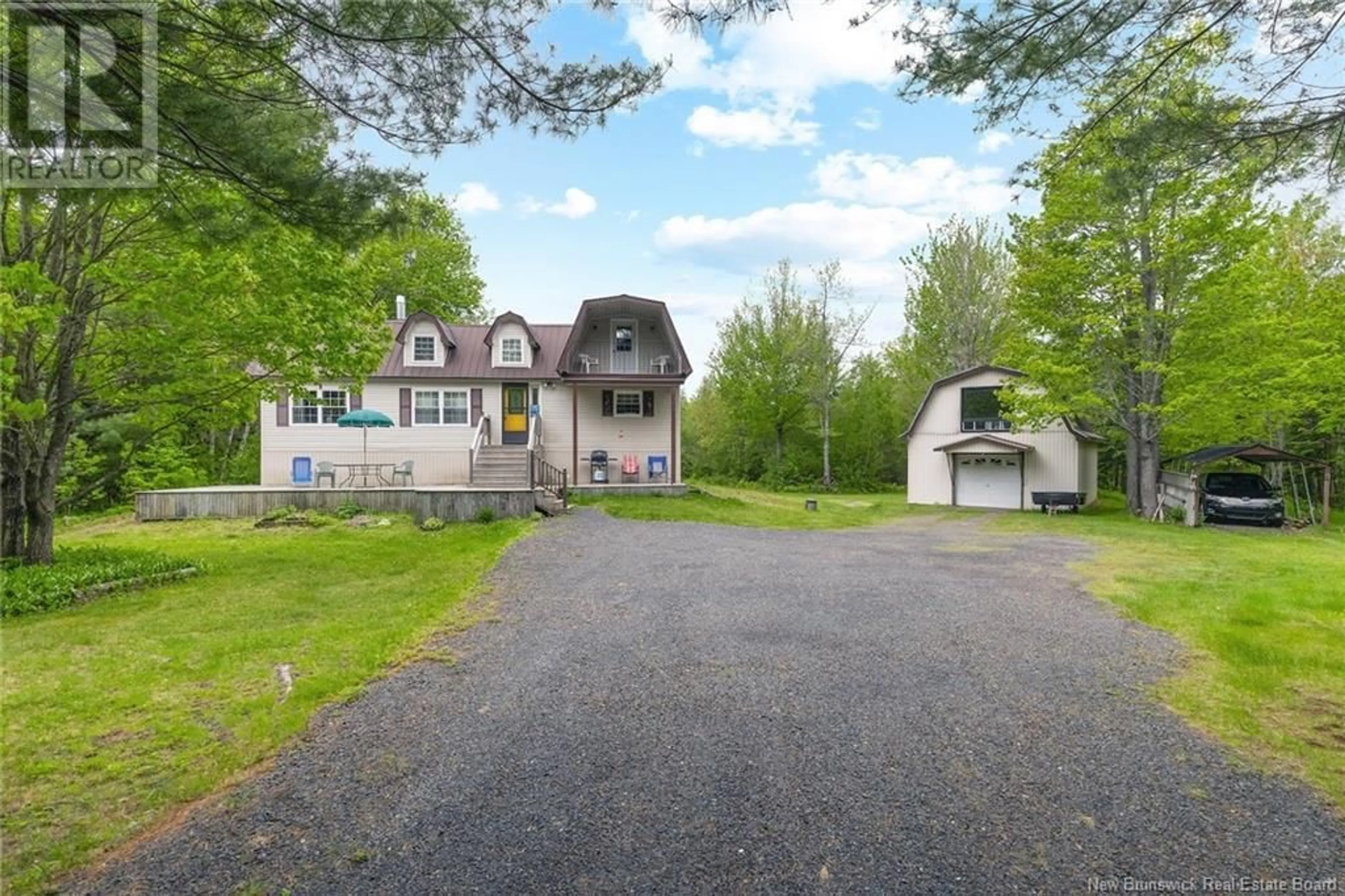 A pic from outside/outdoor area/front of a property/back of a property/a pic from drone, unknown for 2635 ROUTE 690, Sunnyside Beach New Brunswick E4B2A9