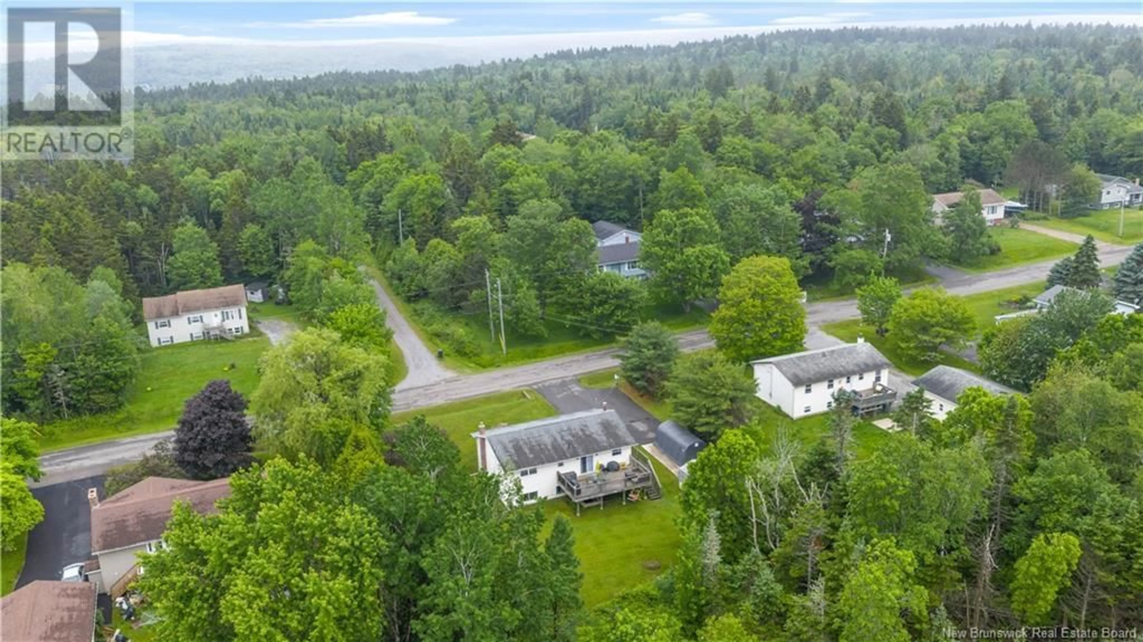A pic from outside/outdoor area/front of a property/back of a property/a pic from drone, unknown for 12 KENNETH DRIVE, Quispamsis New Brunswick E2G1H8
