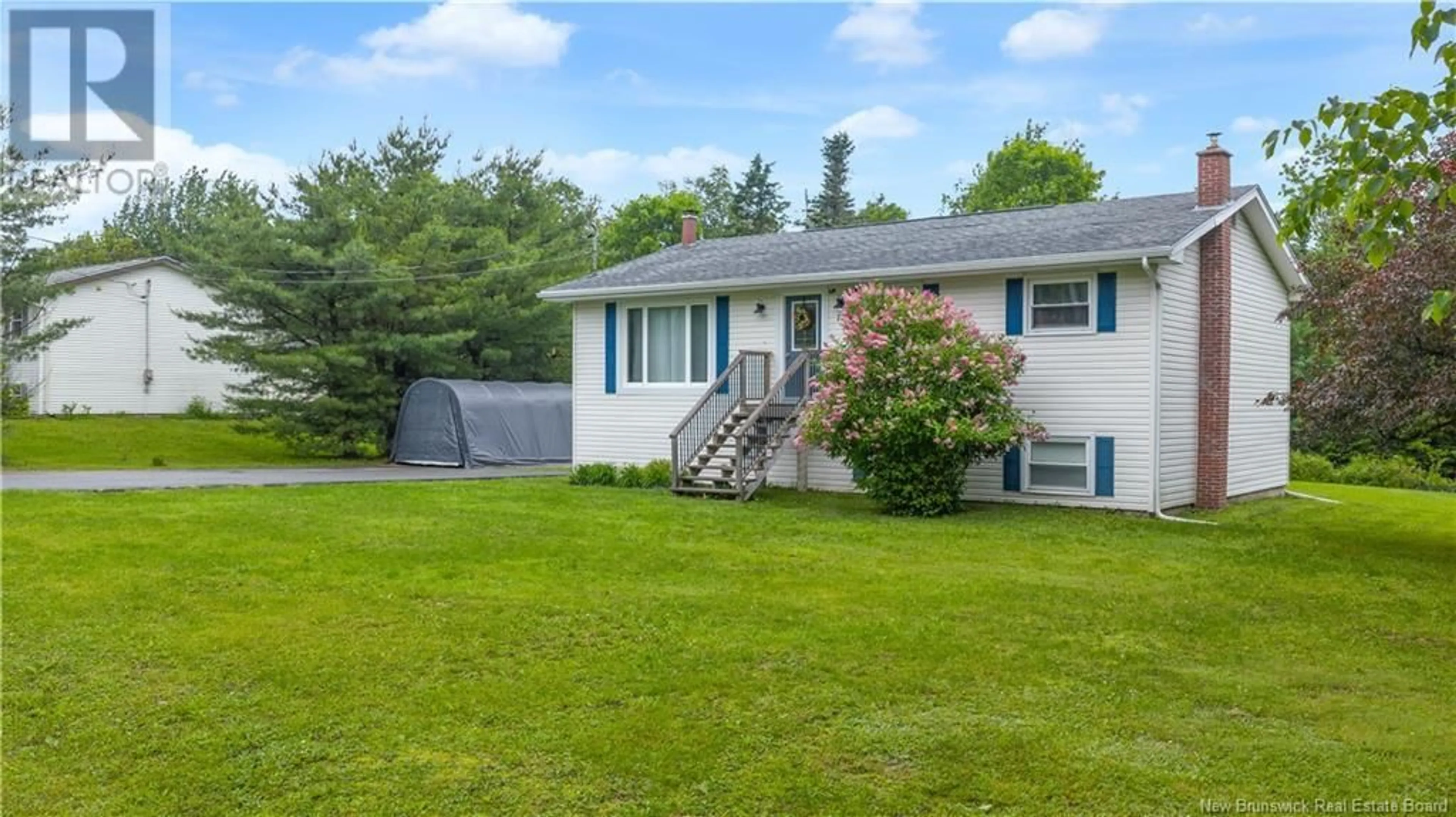 Home with vinyl exterior material, street for 12 KENNETH DRIVE, Quispamsis New Brunswick E2G1H8
