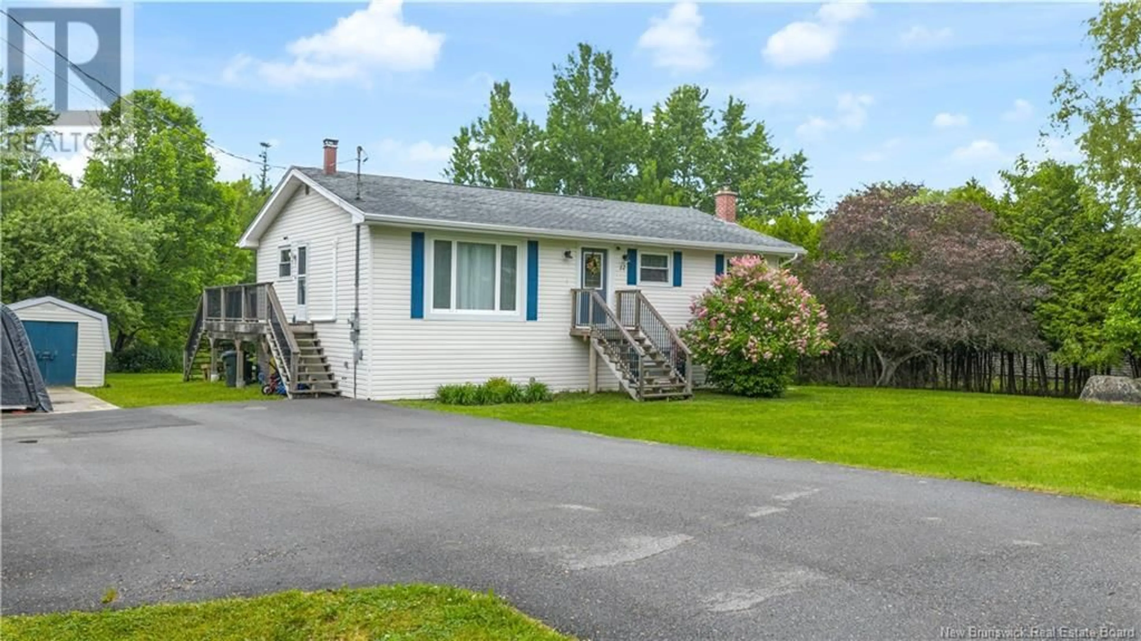 Home with vinyl exterior material, street for 12 KENNETH DRIVE, Quispamsis New Brunswick E2G1H8