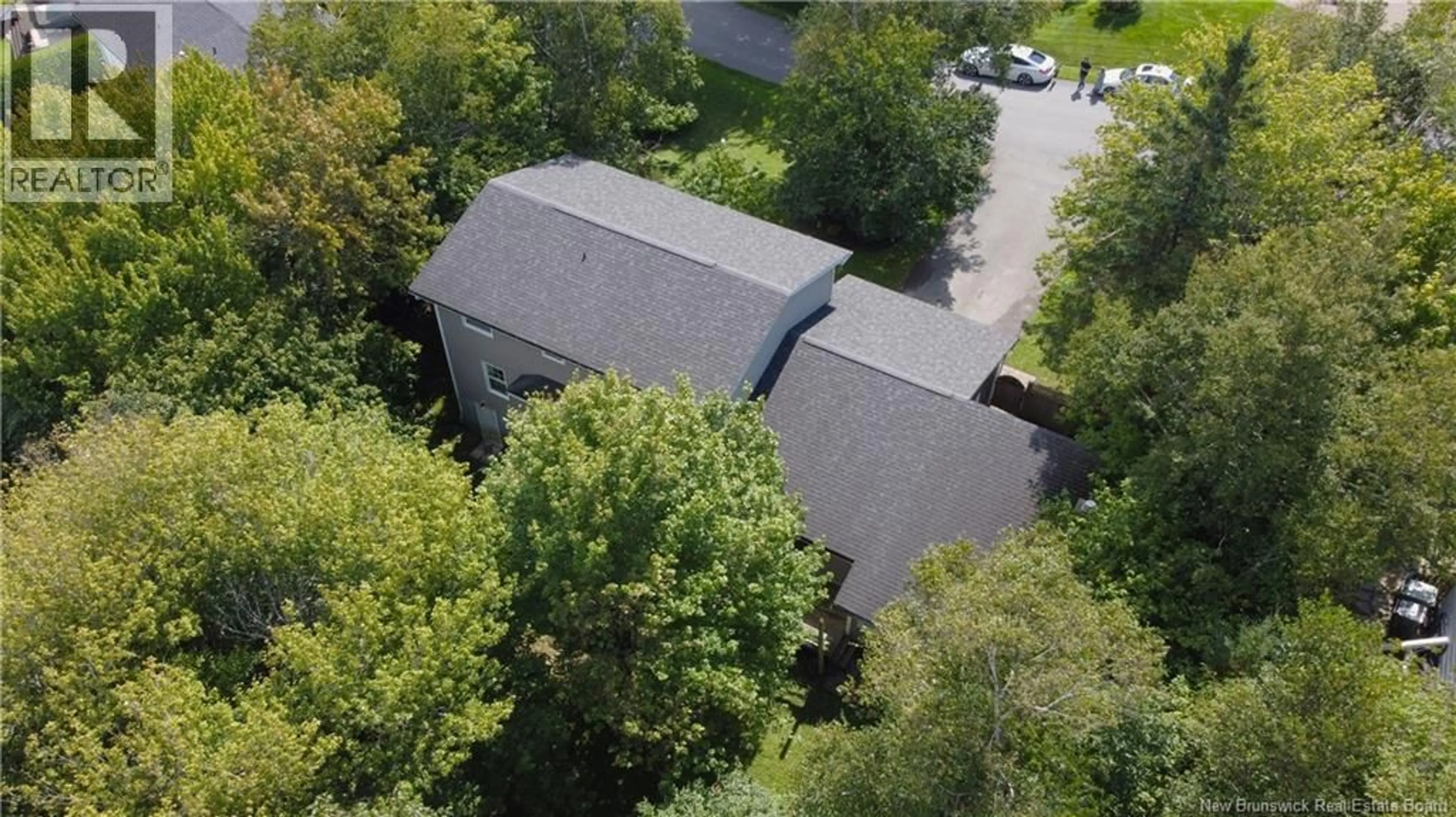 A pic from outside/outdoor area/front of a property/back of a property/a pic from drone, street for 17 CRESTLINE ROAD, Rothesay New Brunswick E2H1C5
