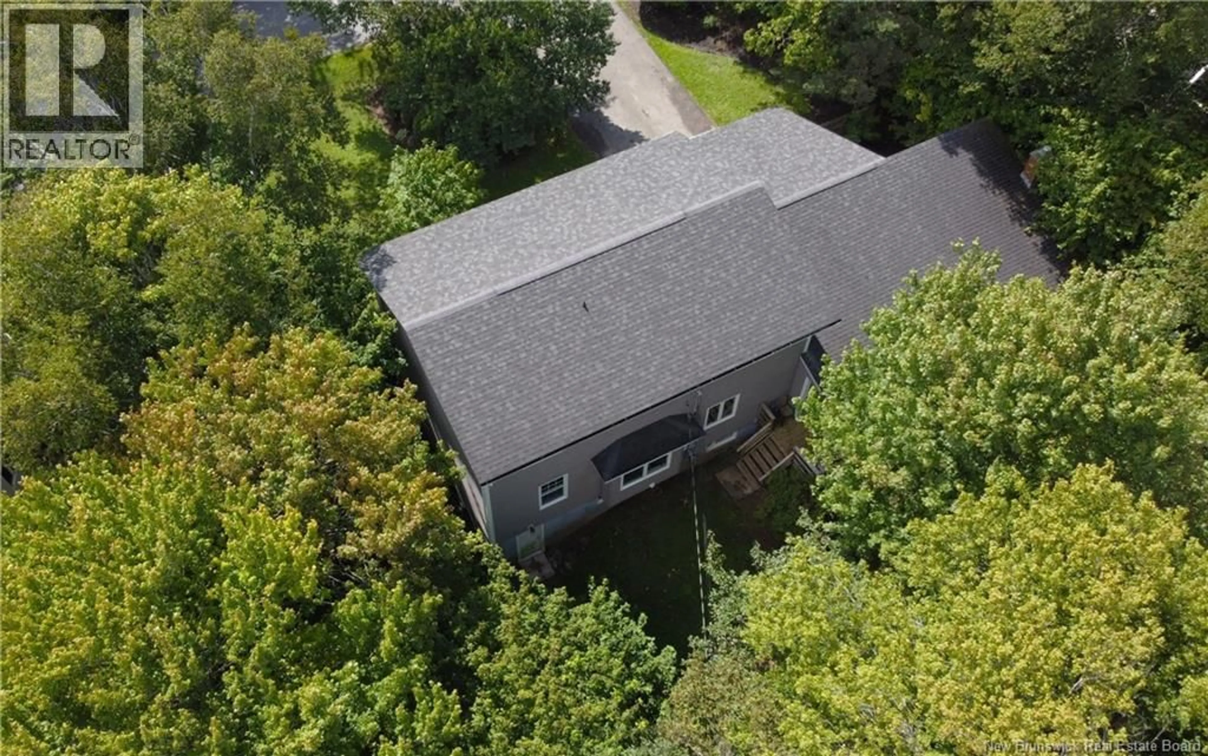 A pic from outside/outdoor area/front of a property/back of a property/a pic from drone, unknown for 17 CRESTLINE ROAD, Rothesay New Brunswick E2H1C5