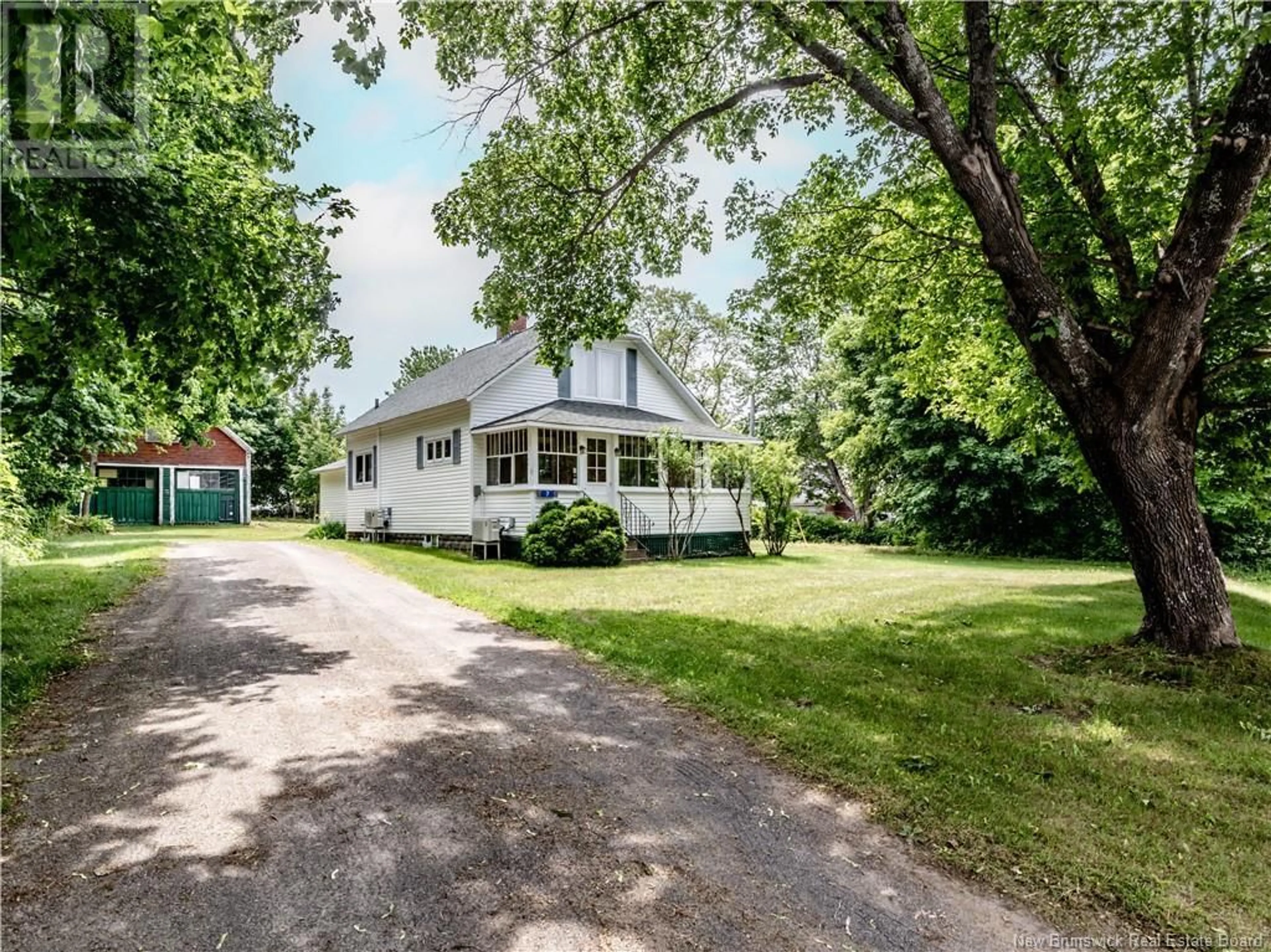 A pic from outside/outdoor area/front of a property/back of a property/a pic from drone, street for 7 SUNSET DRIVE, Rexton New Brunswick E4W2E6