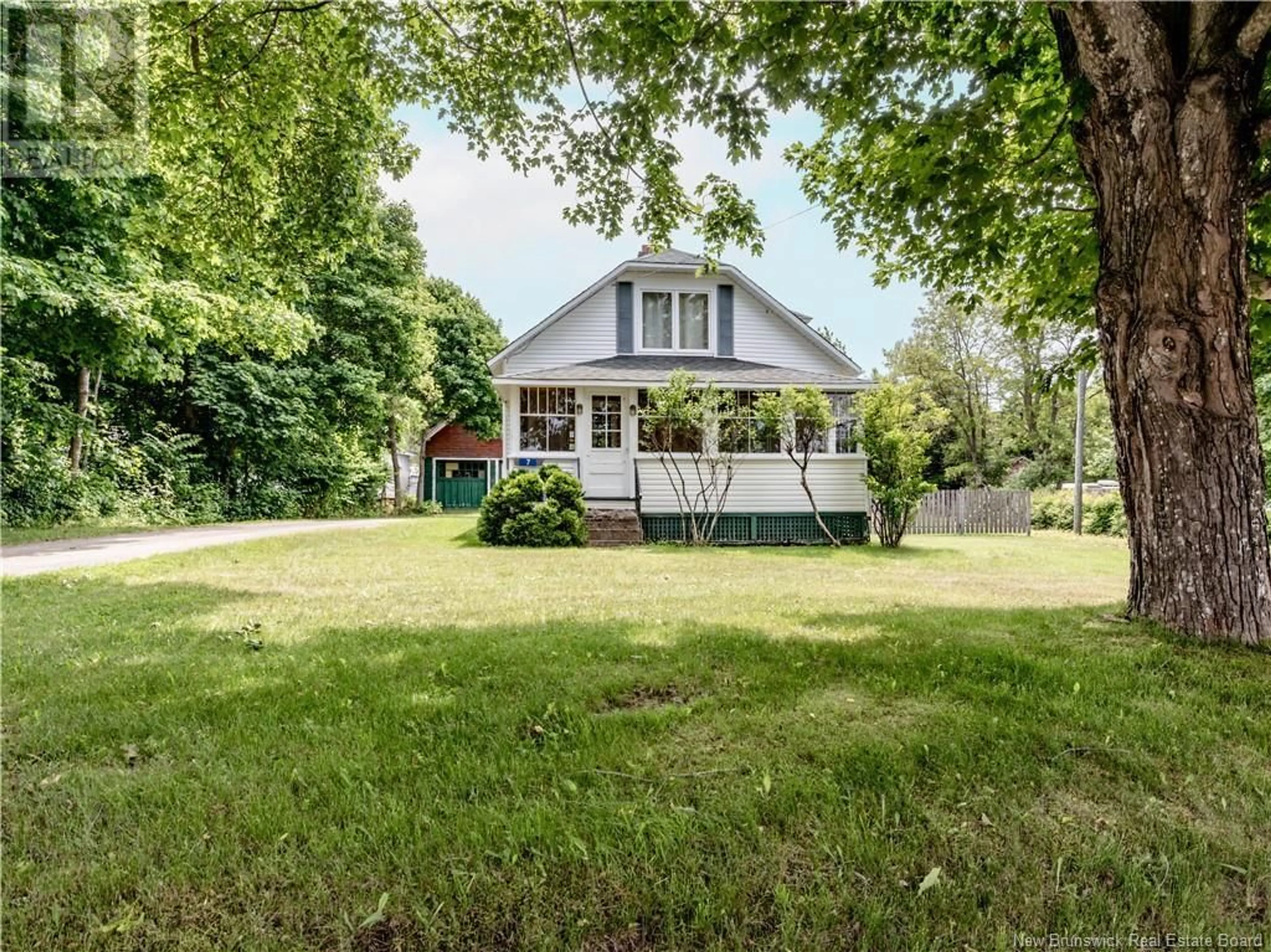A pic from outside/outdoor area/front of a property/back of a property/a pic from drone, street for 7 SUNSET DRIVE, Rexton New Brunswick E4W2E6