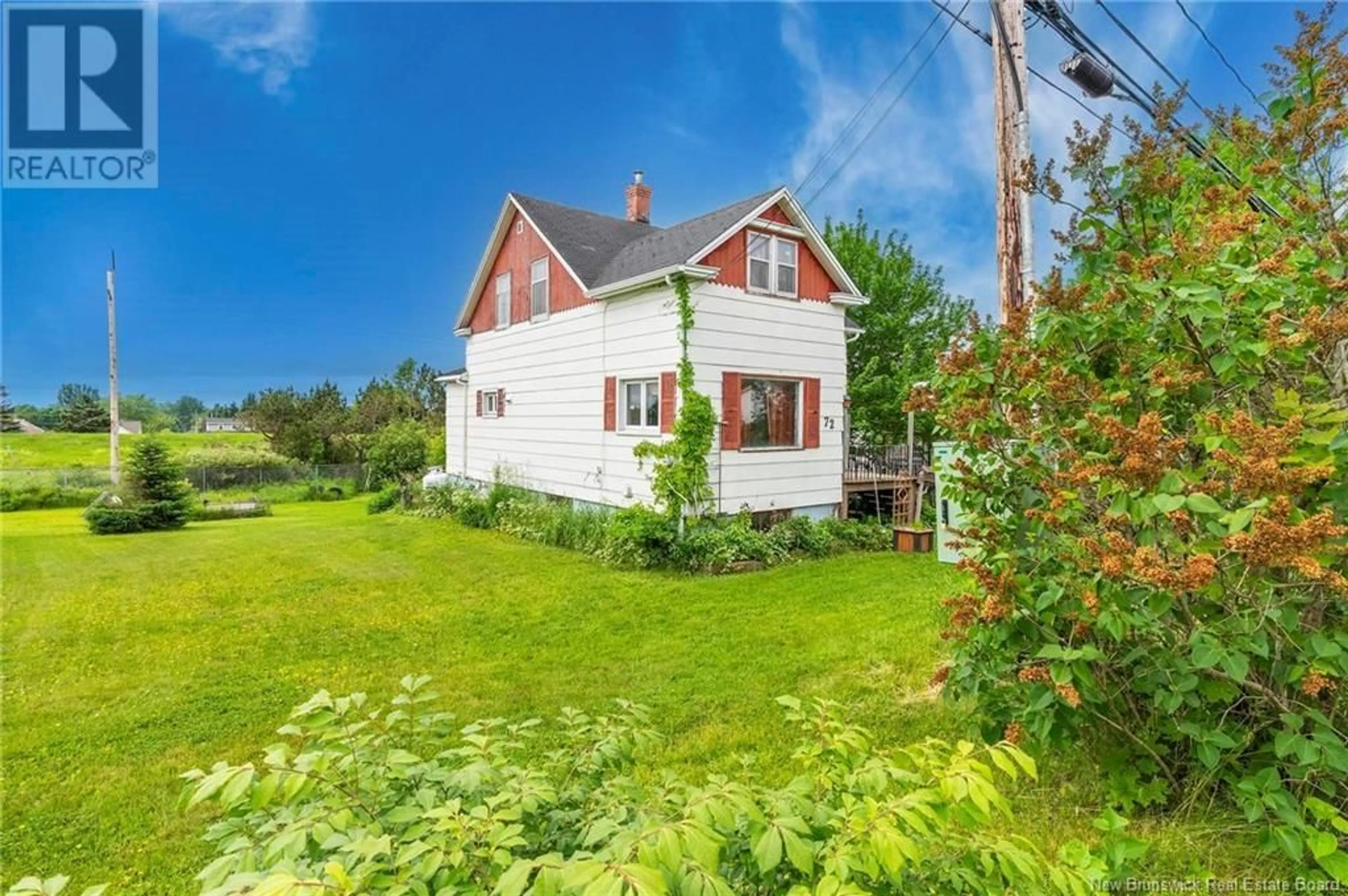 A pic from outside/outdoor area/front of a property/back of a property/a pic from drone, street for 72 HIGHLANDVIEW ROAD, Moncton New Brunswick E1A2K8