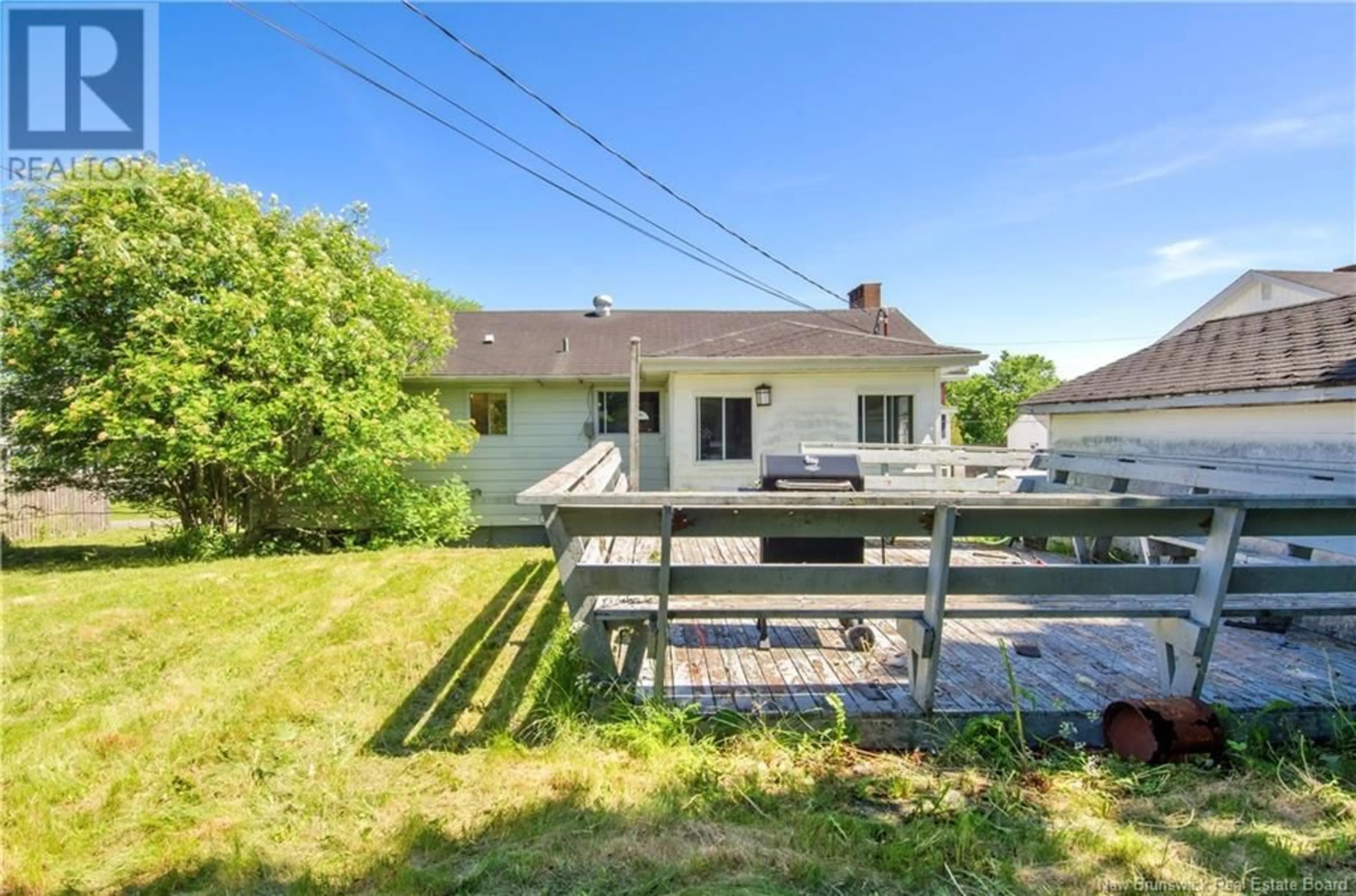 A pic from outside/outdoor area/front of a property/back of a property/a pic from drone, unknown for 9 BARBARA CRESCENT, Saint John New Brunswick E2J2K6