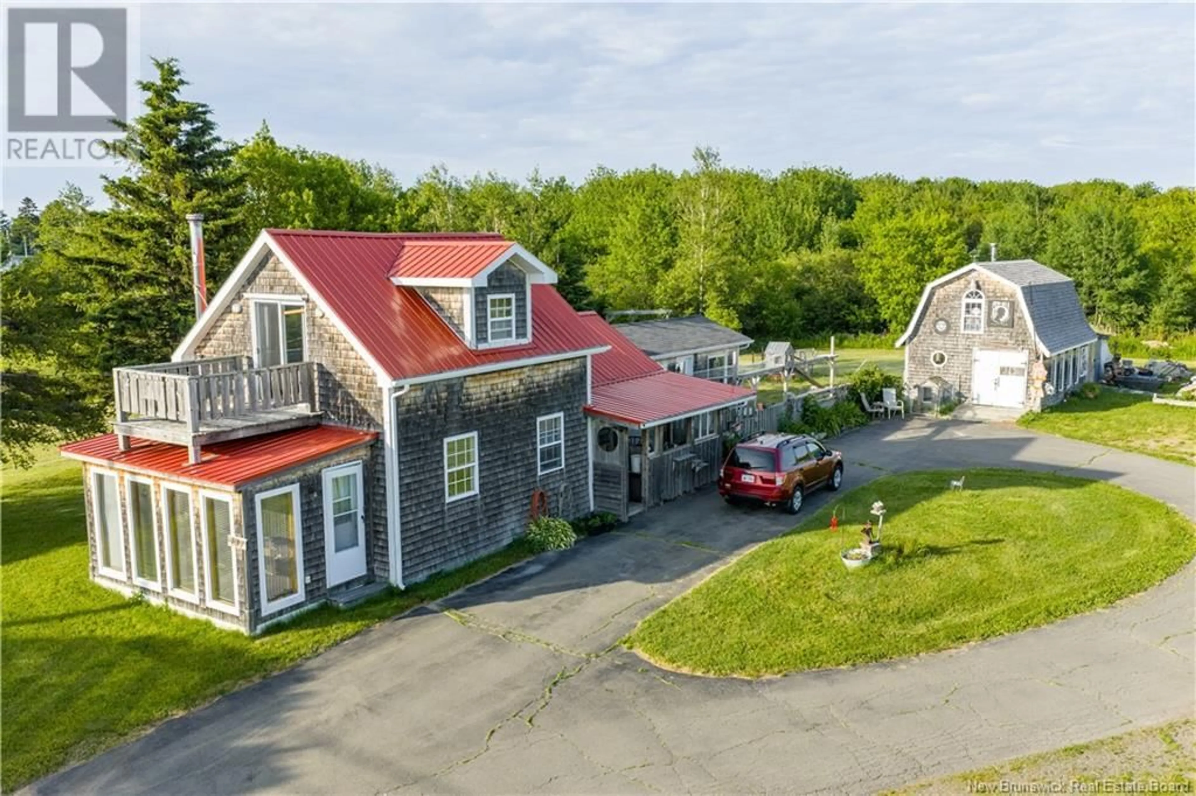 A pic from outside/outdoor area/front of a property/back of a property/a pic from drone, unknown for 137 POINTE DU CHENE ROAD, Pointe-Du-Chêne New Brunswick E4P4S9