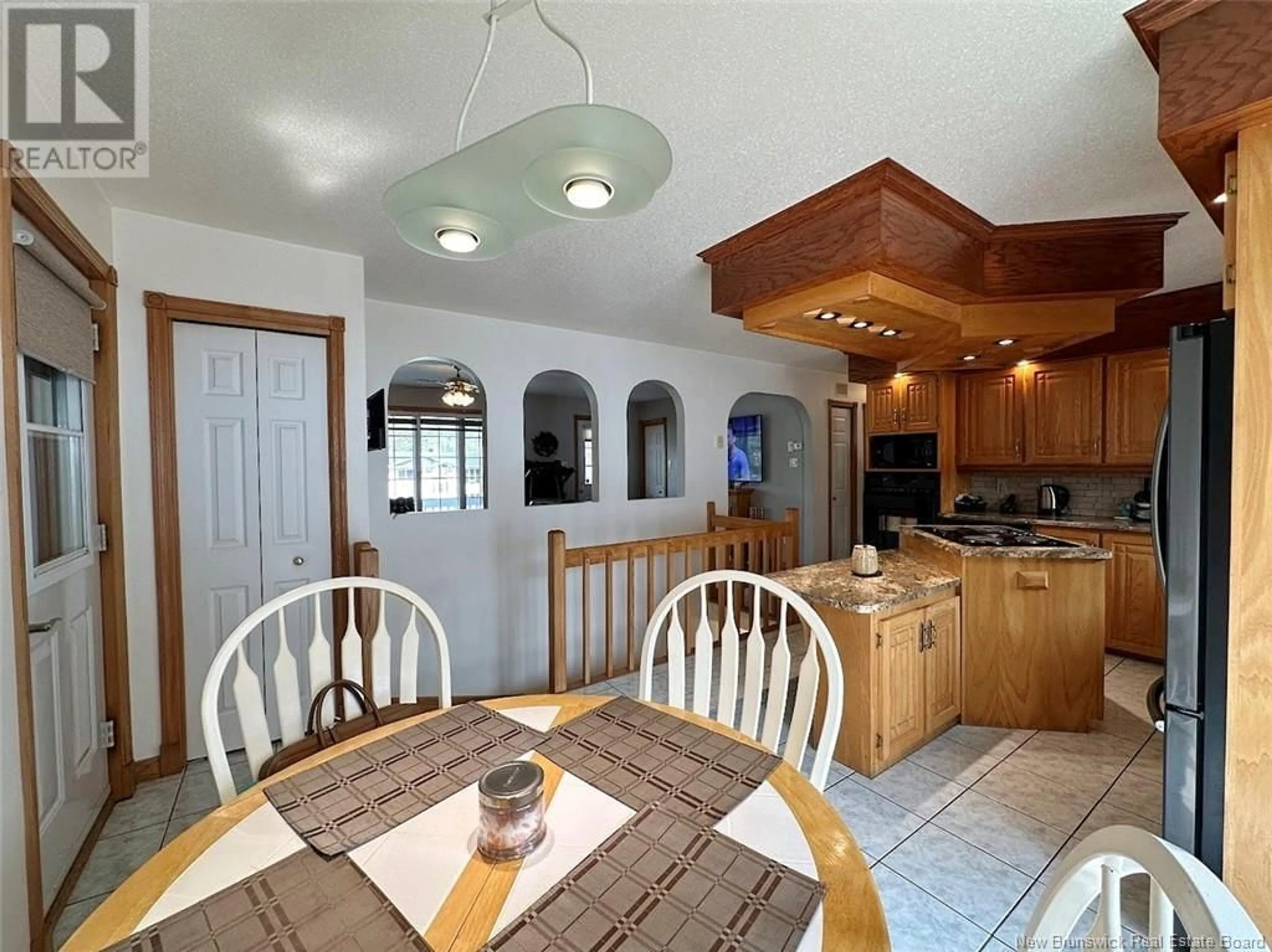 Open concept kitchen, unknown for 1297 ST-FRANCOIS STREET, Edmundston New Brunswick E3V4P2