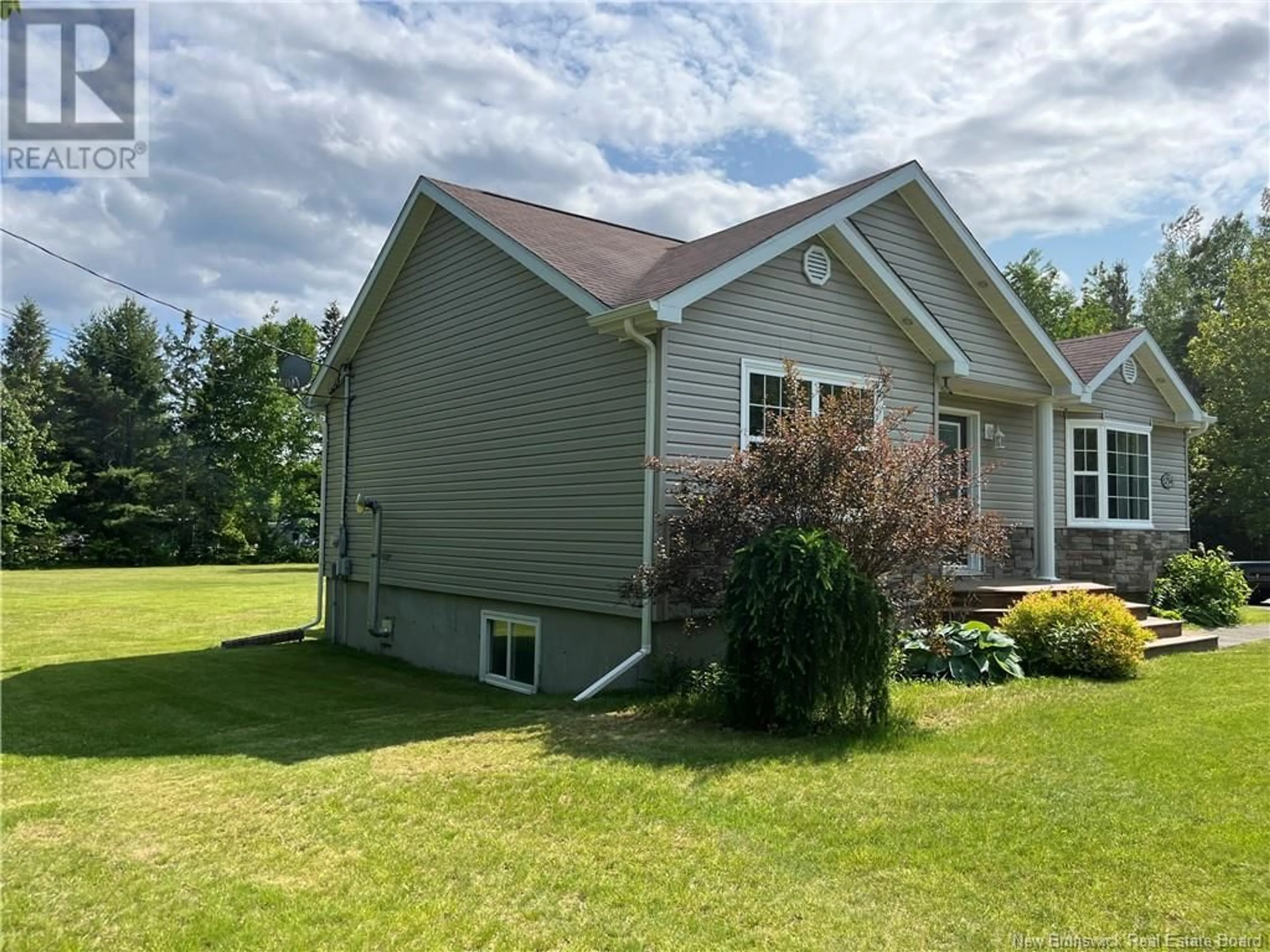 Home with vinyl exterior material, unknown for 1754 PEUPLIERS, Paquetville New Brunswick E8R1B9