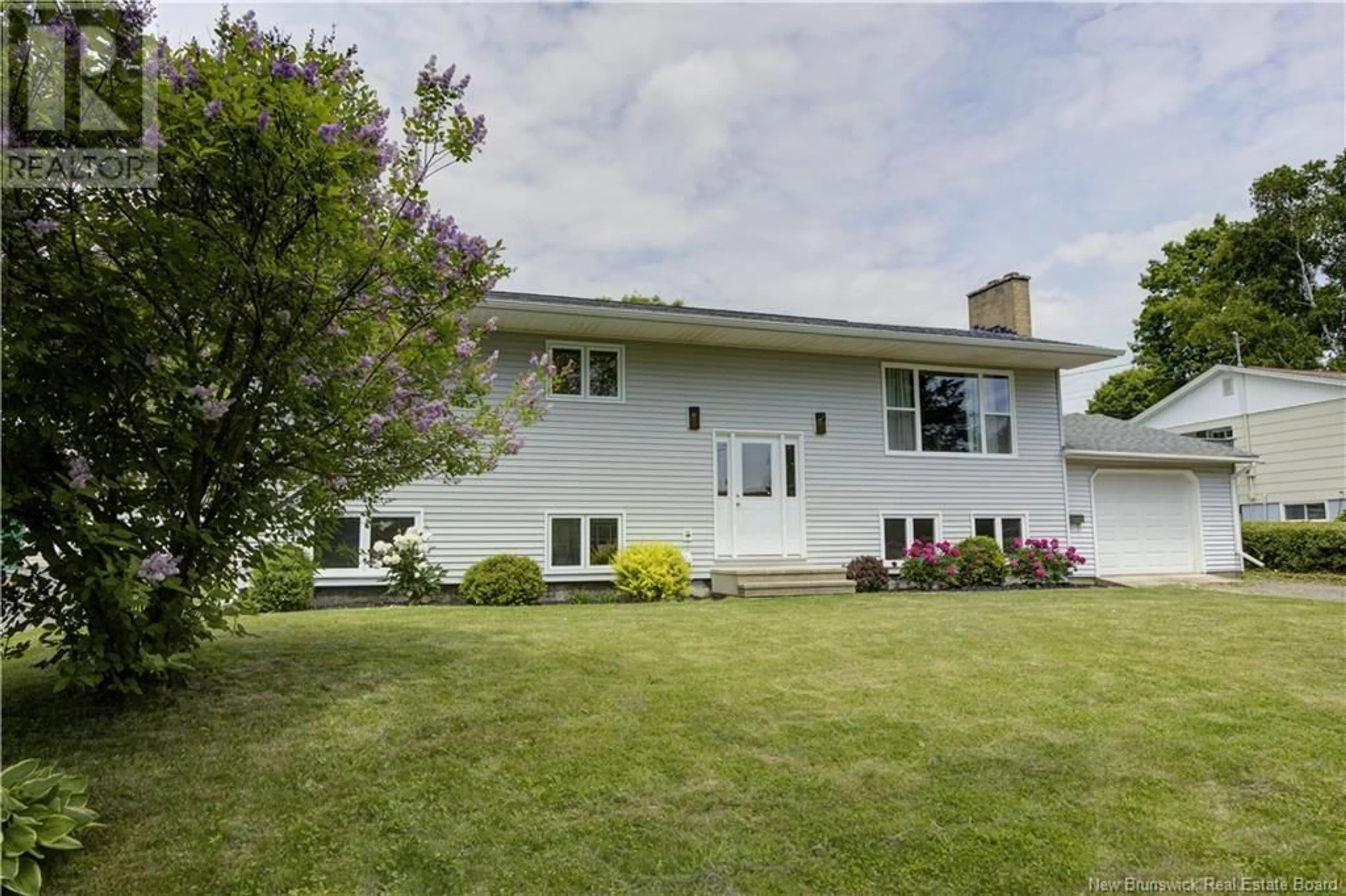 Unknown for 9 DAHLIA DRIVE, Fredericton New Brunswick E3A1N2