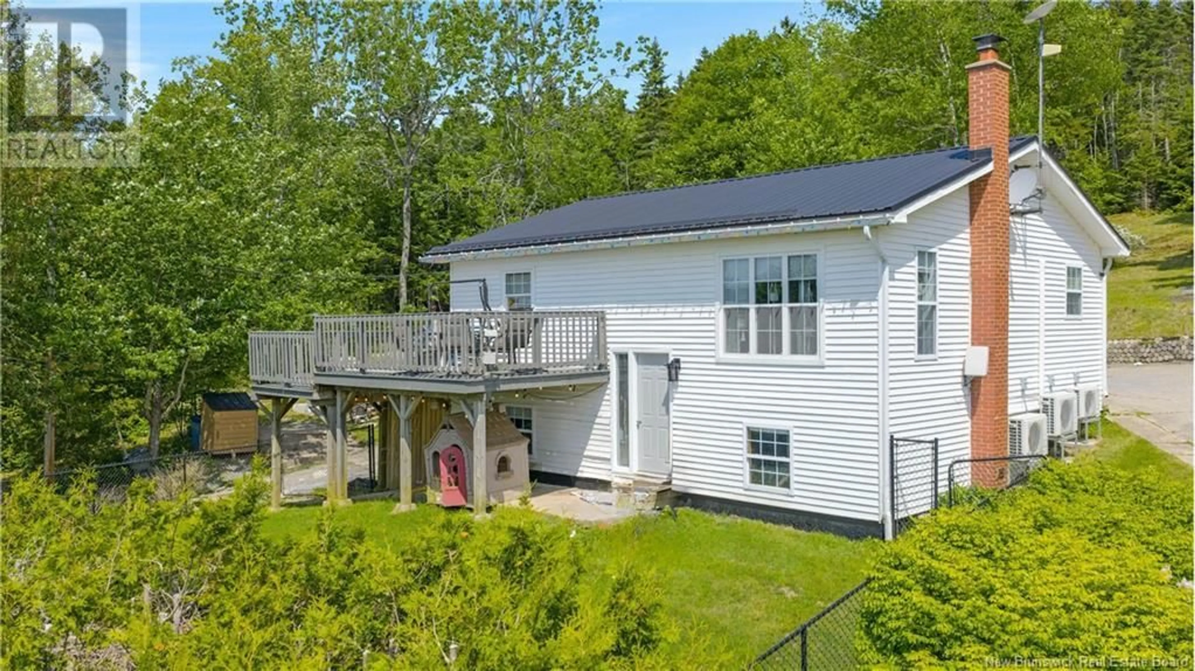 A pic from outside/outdoor area/front of a property/back of a property/a pic from drone, unknown for 2422 ROUTE 845, Bayswater New Brunswick E5S1M3
