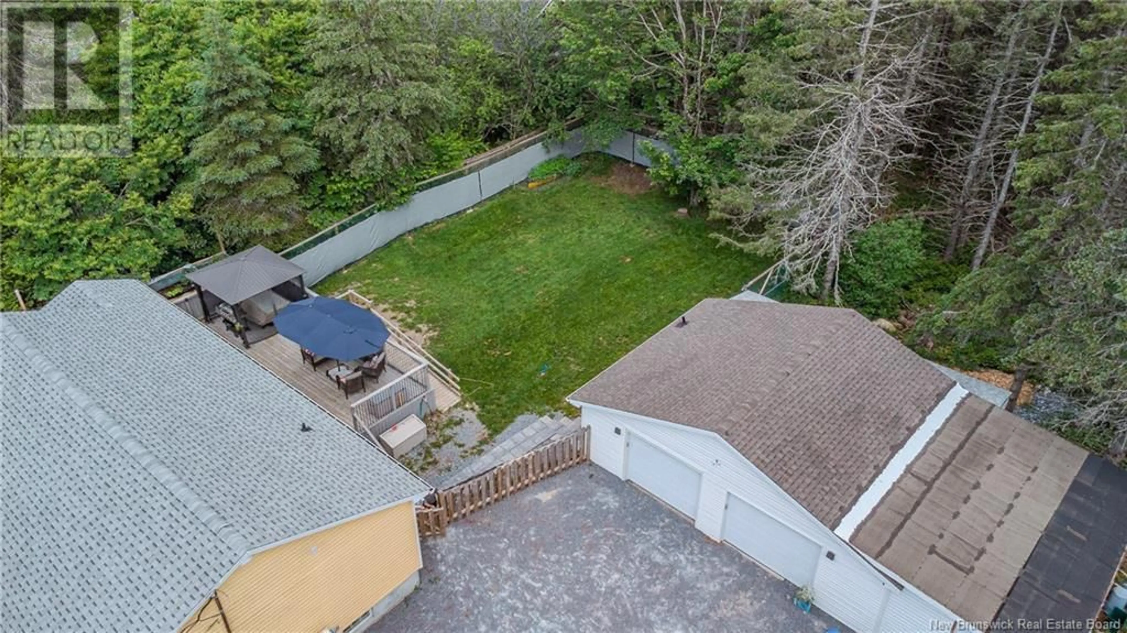 A pic from outside/outdoor area/front of a property/back of a property/a pic from drone, street for 2695 LOCH LOMOND ROAD, Saint John New Brunswick E2N1A8