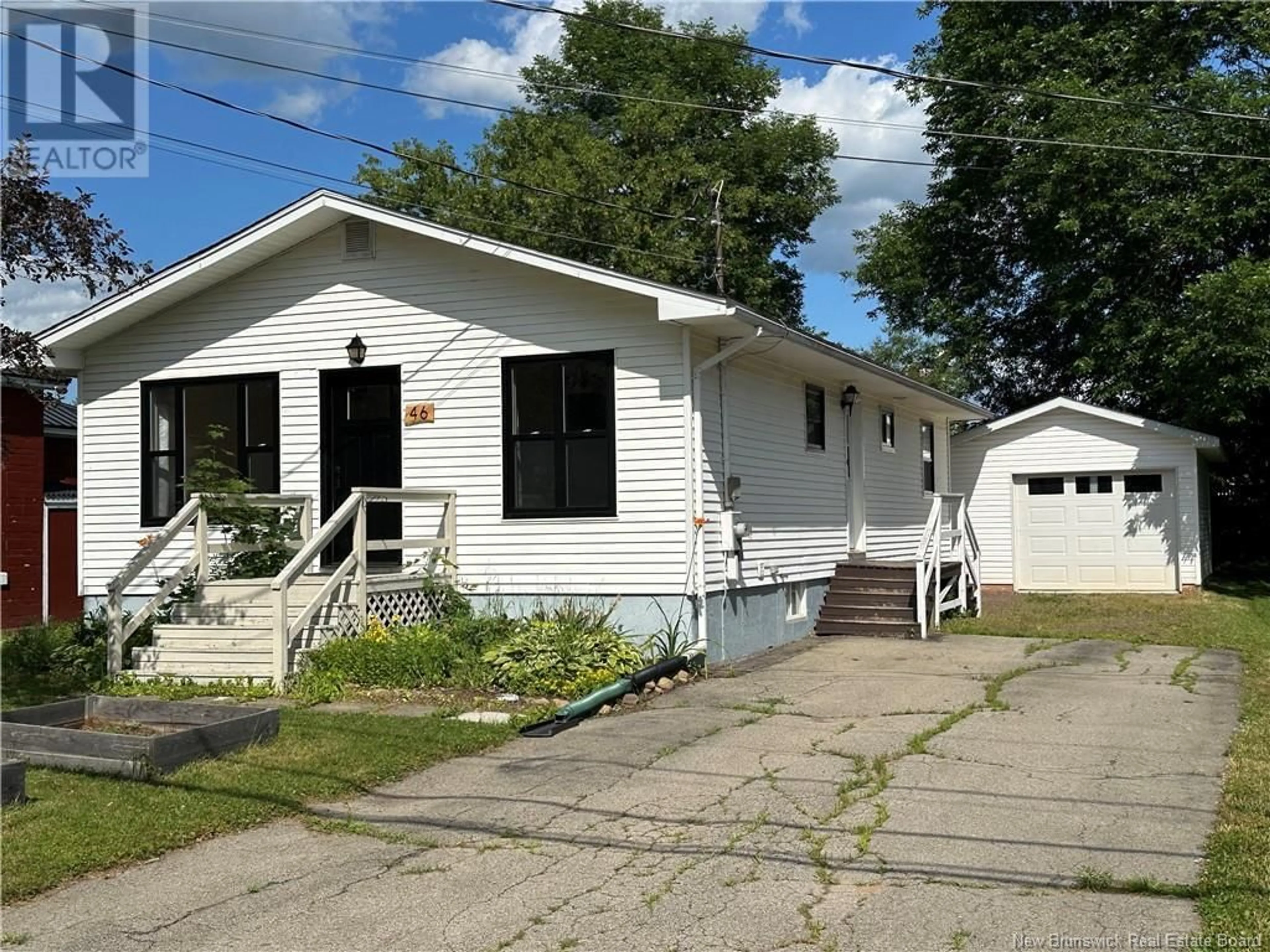 Home with vinyl exterior material, street for 46 PETER STREET, Sussex New Brunswick E4E2J6