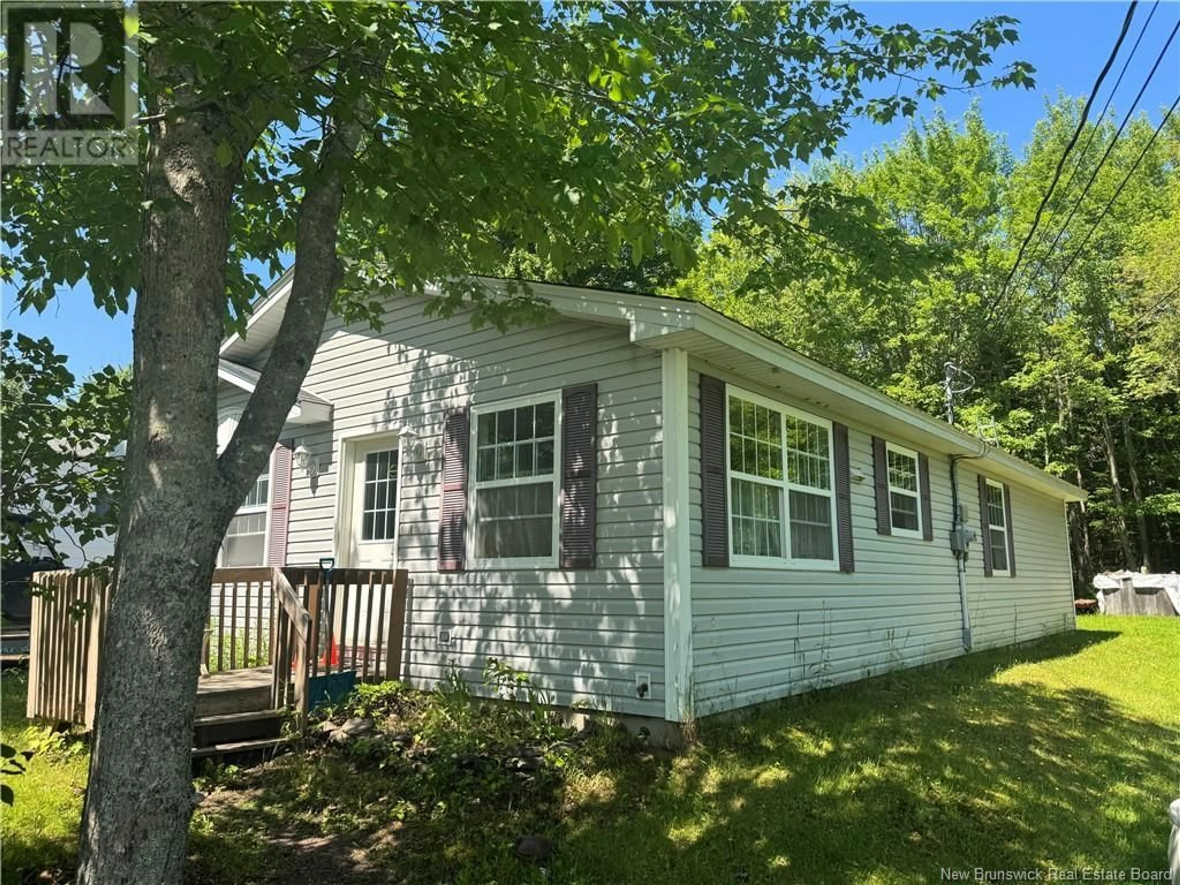 Home with vinyl exterior material, water/lake/river/ocean view for 137 POST ROAD, Minto New Brunswick E4B2Z7