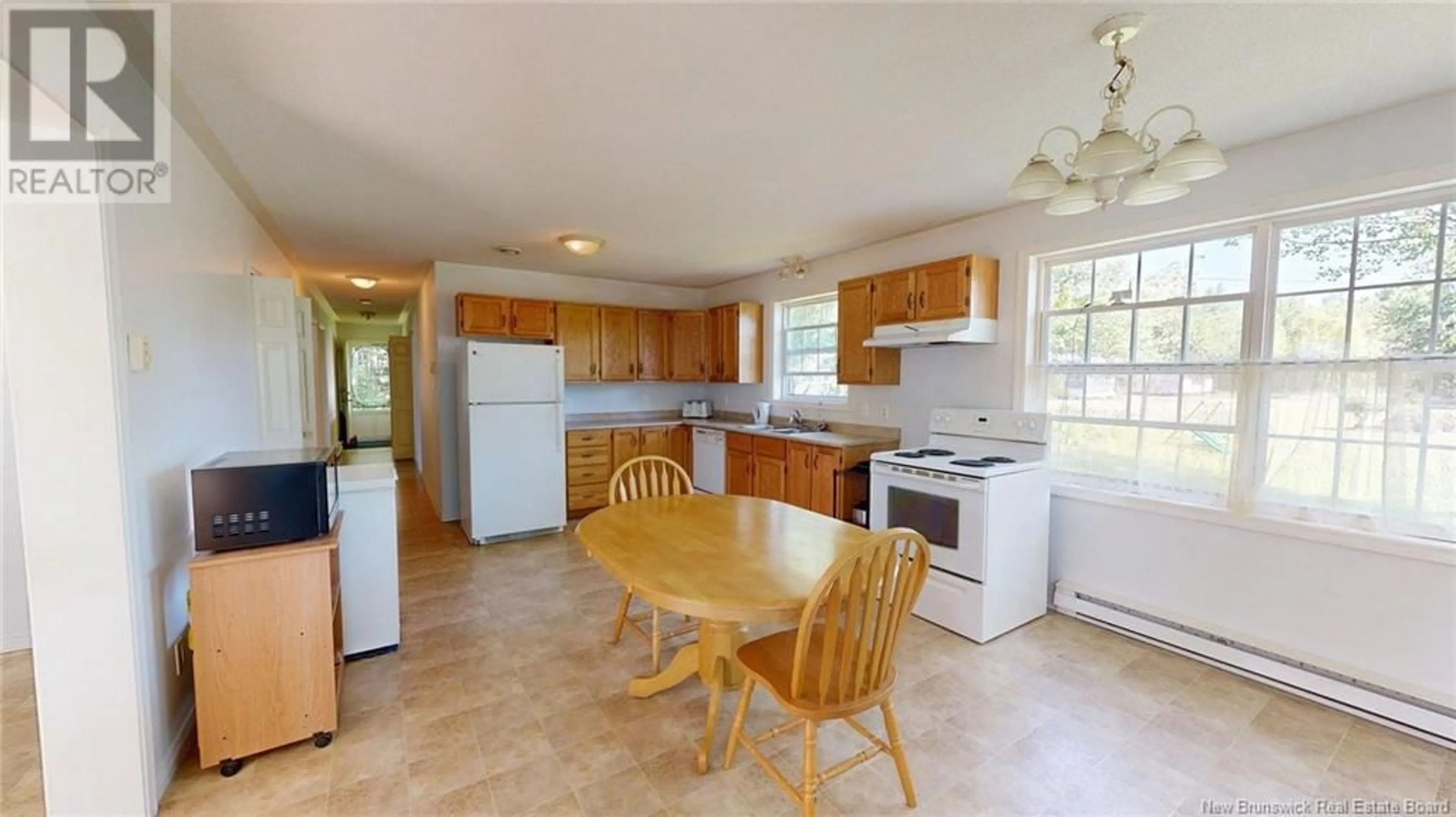 Standard kitchen, ceramic/tile floor for 137 POST ROAD, Minto New Brunswick E4B2Z7