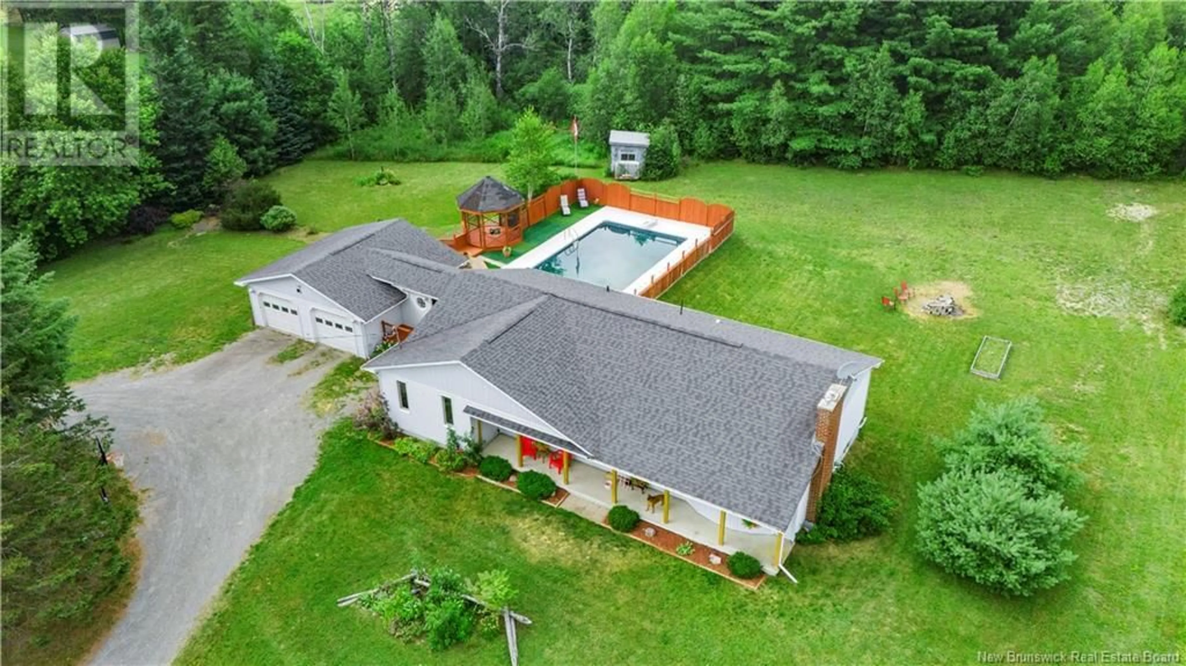 A pic from outside/outdoor area/front of a property/back of a property/a pic from drone, building for 638 ROUTE 605, Temperance Vale New Brunswick E6G2C8