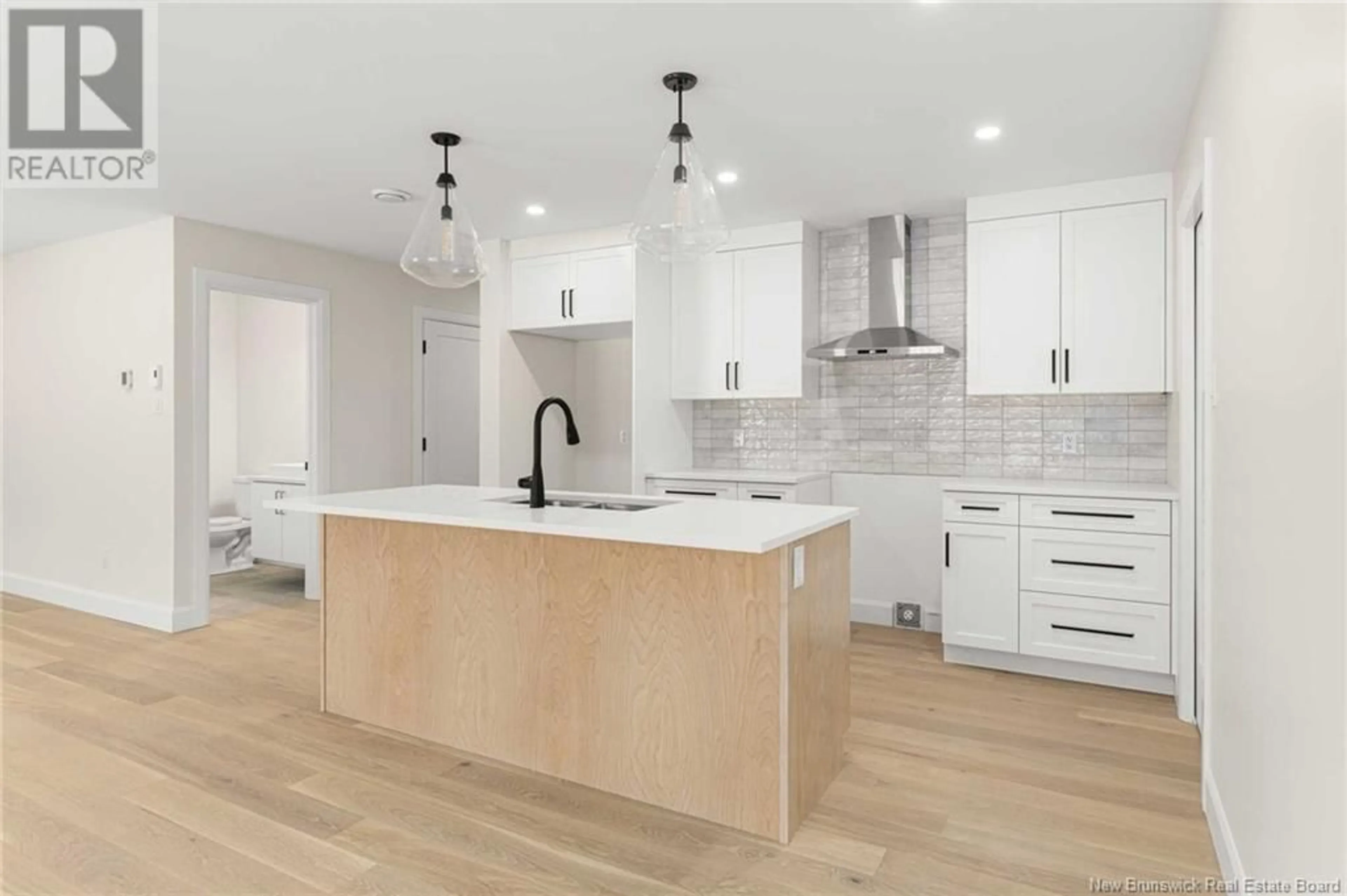 Open concept kitchen, unknown for 33 RACHEL STREET, Moncton New Brunswick E1G6H9
