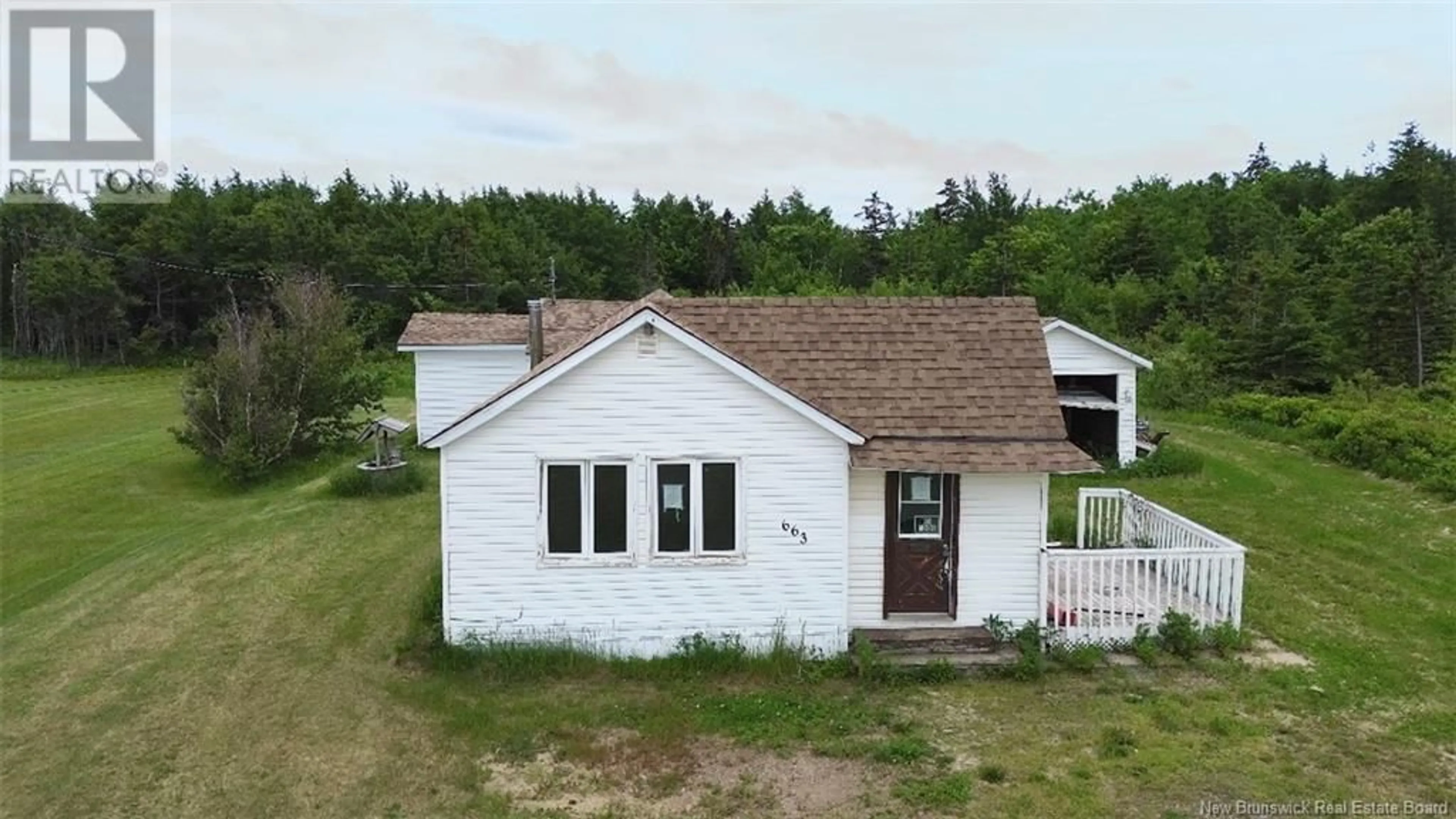 A pic from outside/outdoor area/front of a property/back of a property/a pic from drone, building for 663 ACADIE, Grande-Anse New Brunswick E8N1N9