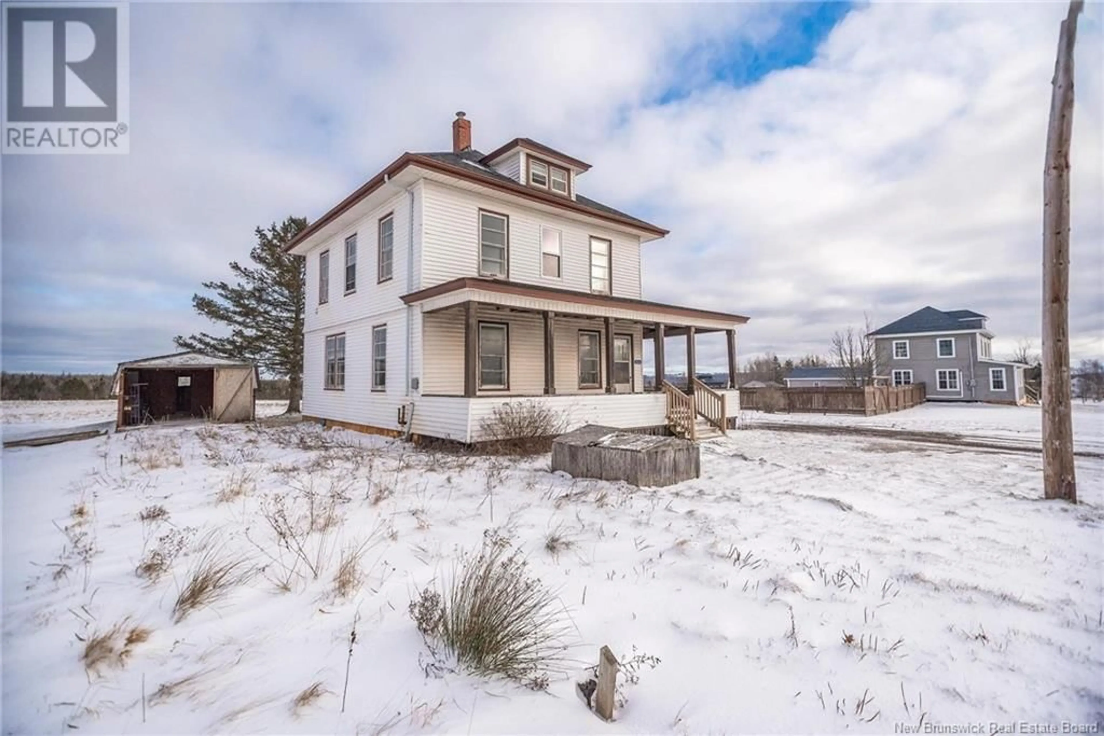 A pic from outside/outdoor area/front of a property/back of a property/a pic from drone, building for 326 LA VALLEE, Memramcook New Brunswick E4K3E3