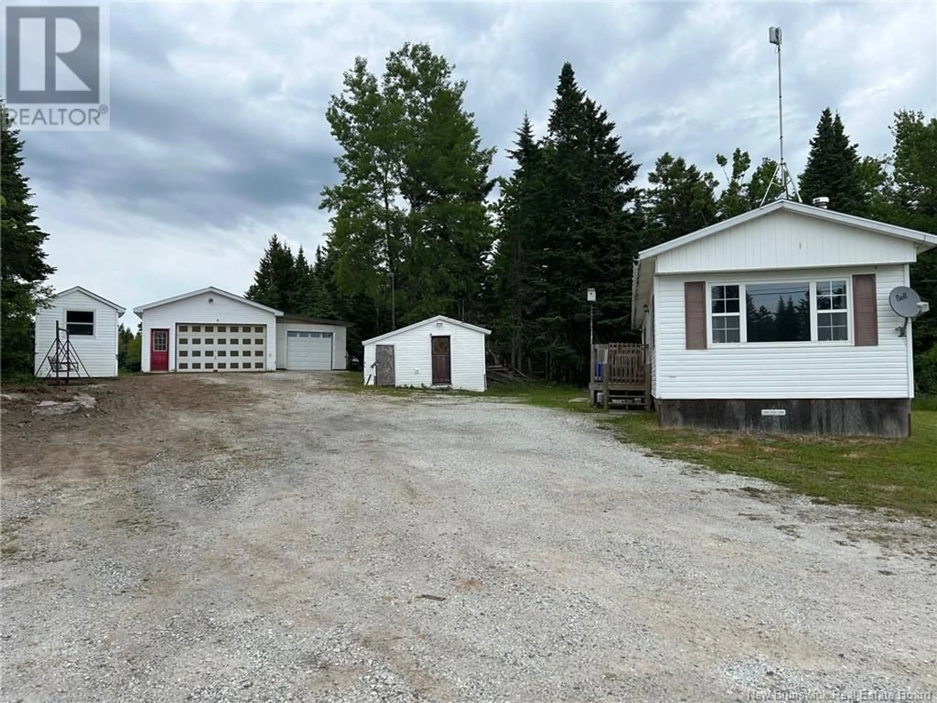 Shed for 695 ROUTE 111, Willow Grove New Brunswick E2S1S1