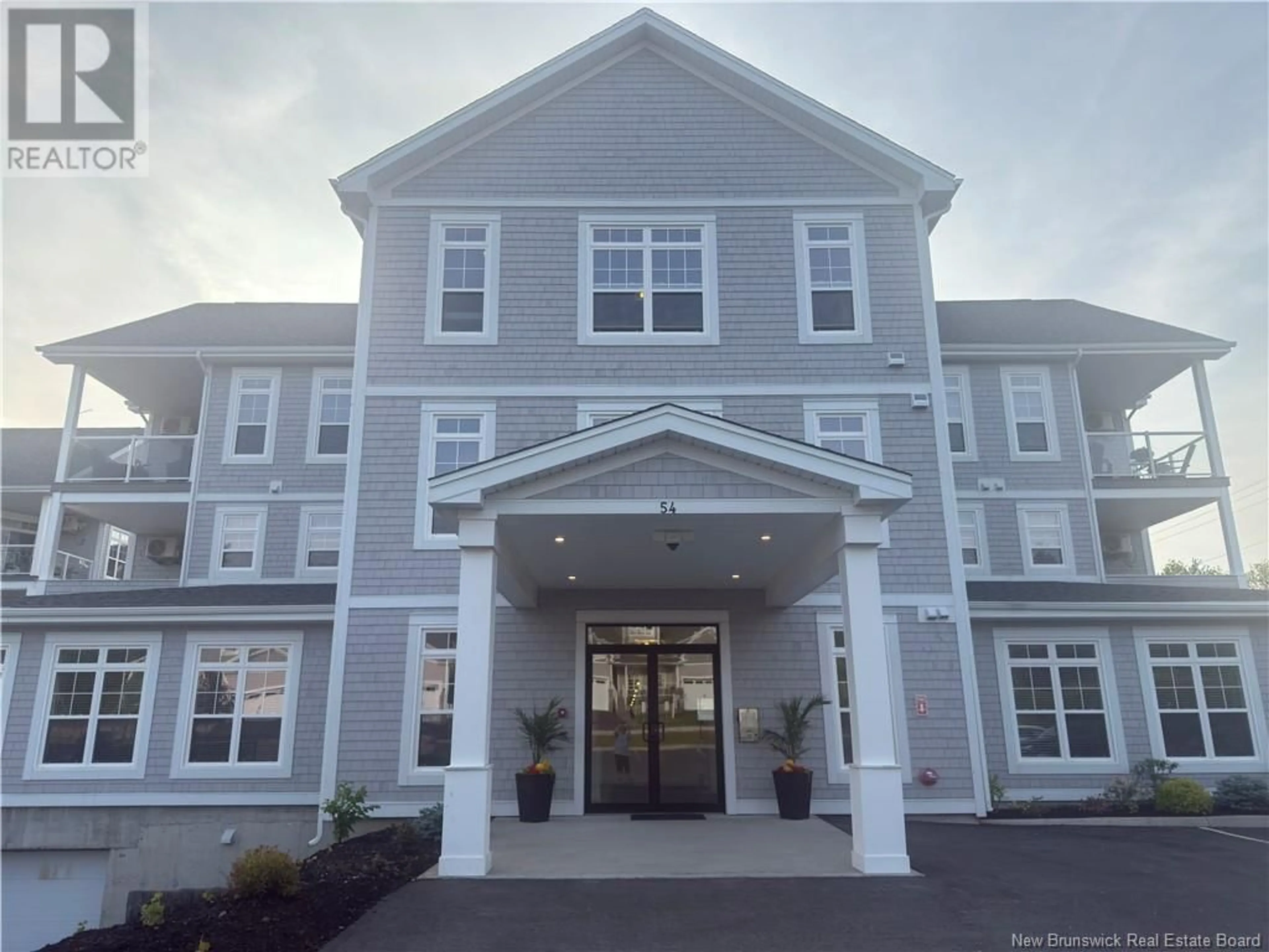Indoor foyer for 202 - 54 HAMPTON ROAD, Rothesay New Brunswick E2E0V5