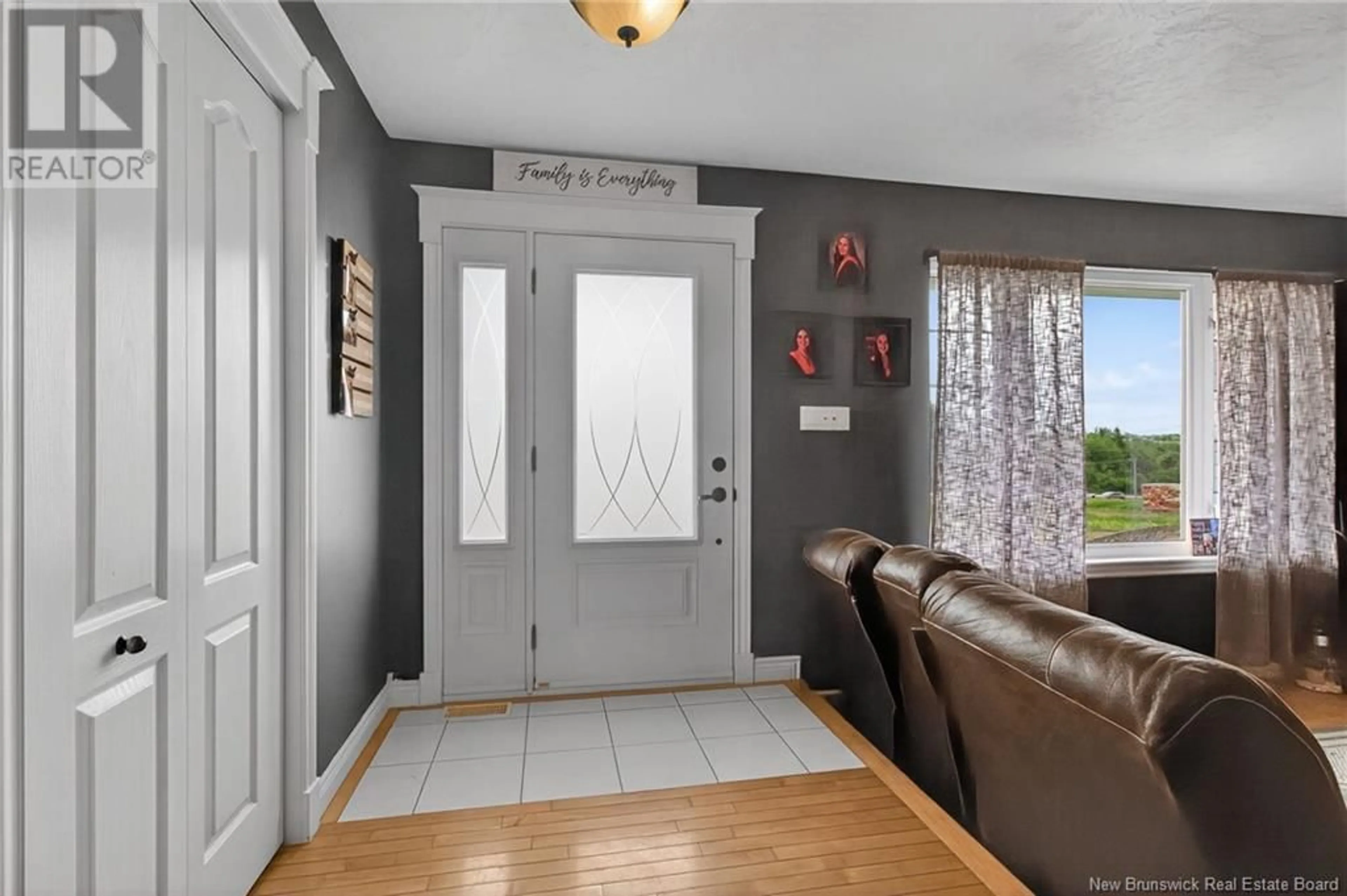 Indoor entryway for 465 ROUTE 933, Haute-Aboujagane New Brunswick E4P5P5
