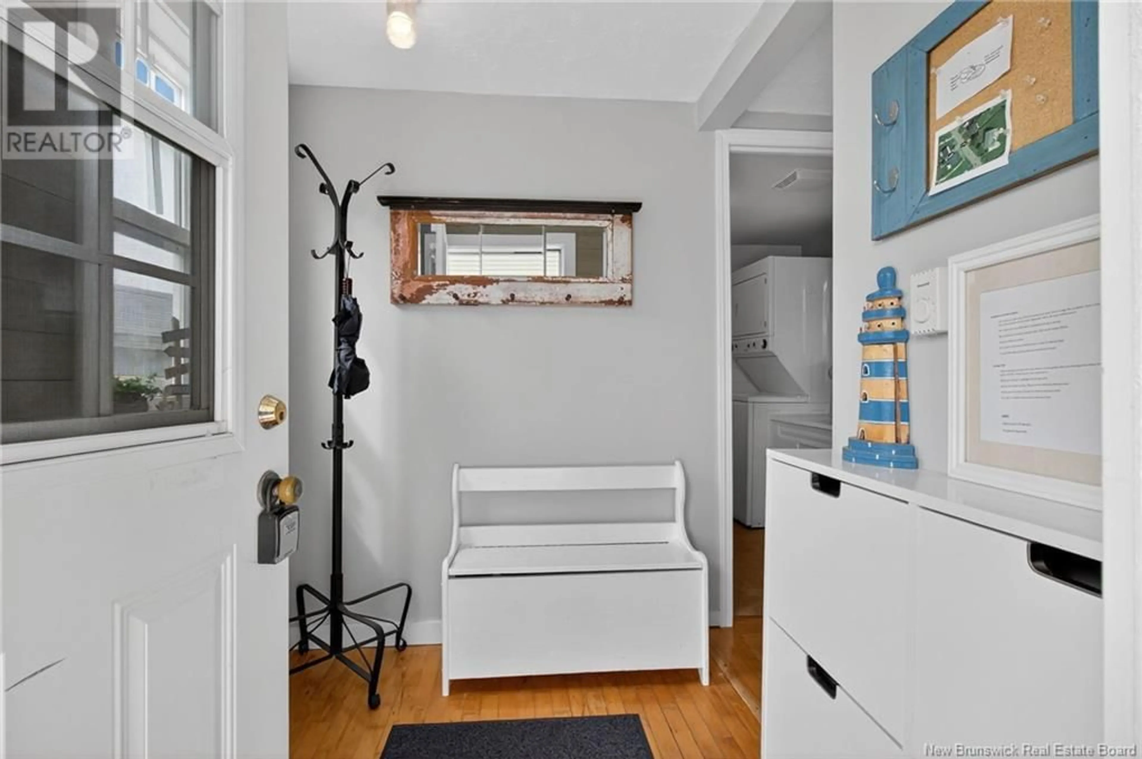 Indoor entryway for 249 DE LA COTE, Grande-Digue New Brunswick E4R1W9