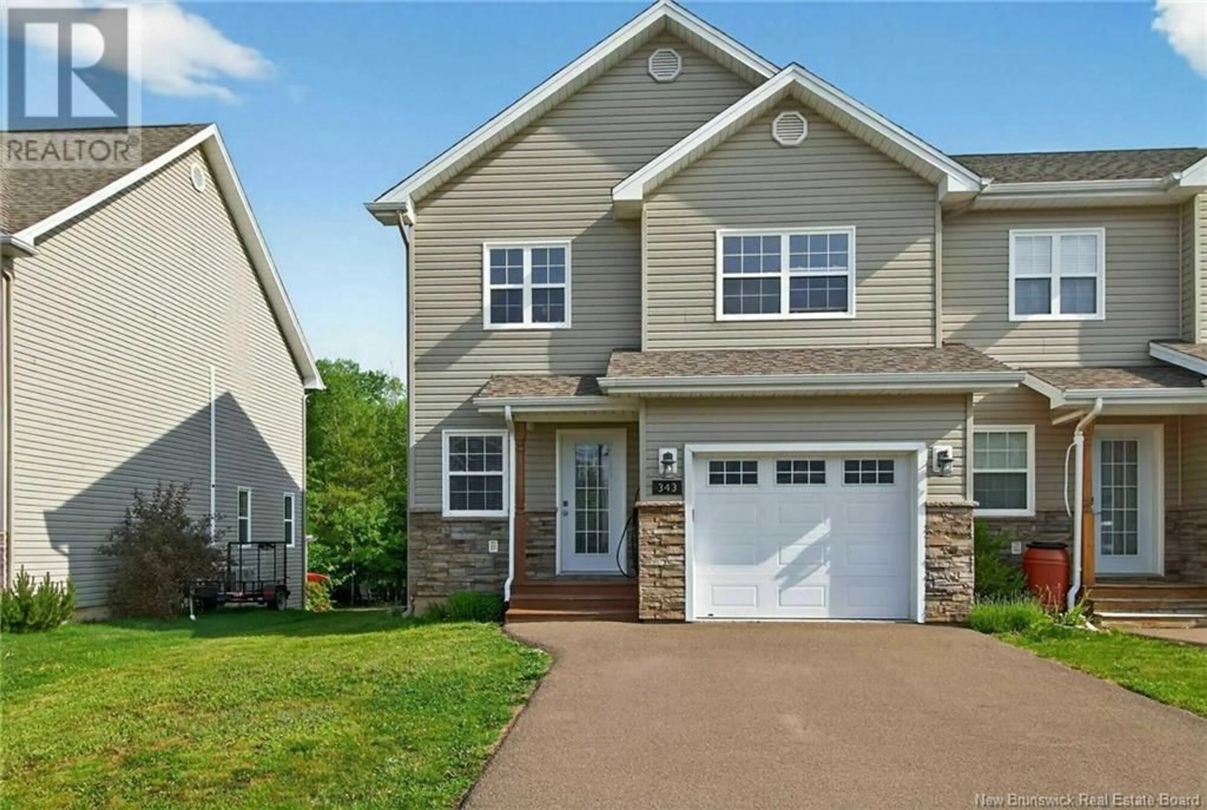 Home with vinyl exterior material, street for 343 RUE DOLBEAU STREET, Dieppe New Brunswick E1A9P9